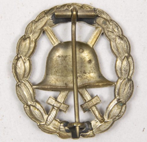 WWI Verwundetenabzeichen Durchbrochen (Maker Otto Schickle)