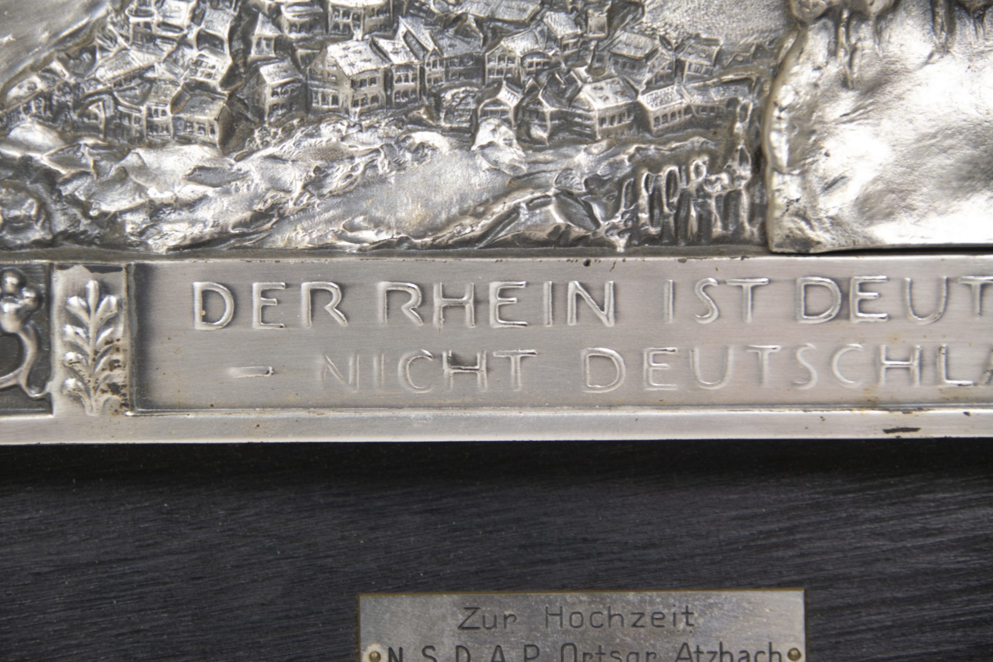 Large N.S.D.A.P Ortsgruppe Atzbach 1940 plaque Der Rhein ist Deutschlands Strom - Nicht Deutschlands Grenze (49x33 cm) - Very Rare