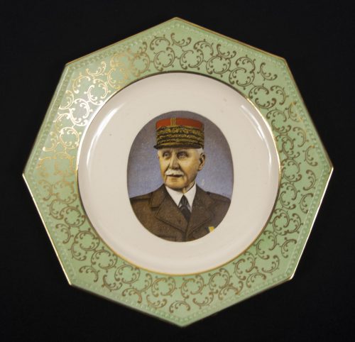 (Vichy France) Octagonal plate Maréchal Philippe Pétain