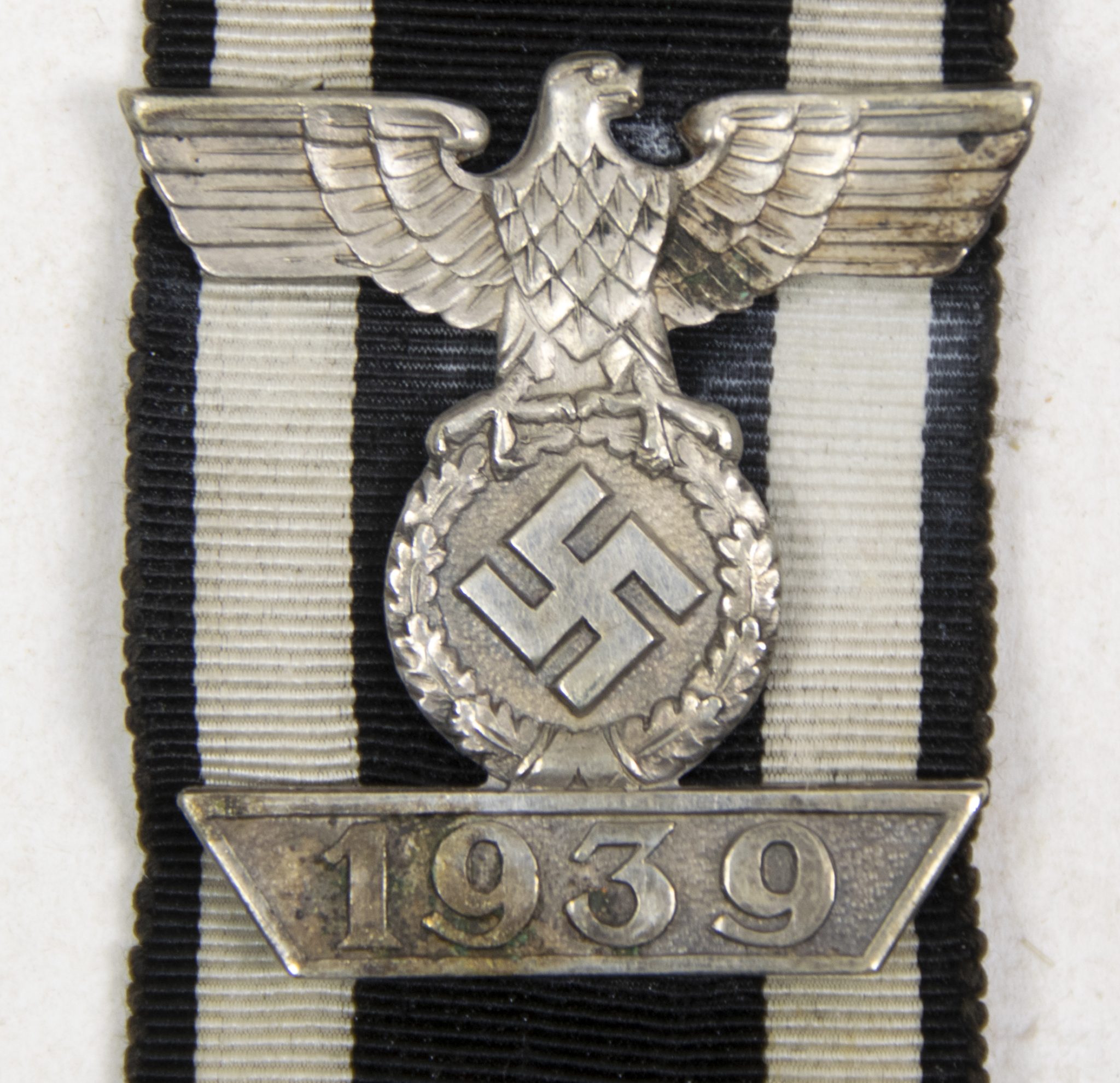 Wiederholungsspange 1939 for the Eisernes Kreuz Zweite Klasse (EK2) (2) Wiederholungsspange 1939 for the Eisernes Kreuz Zweite Klasse (EK2)