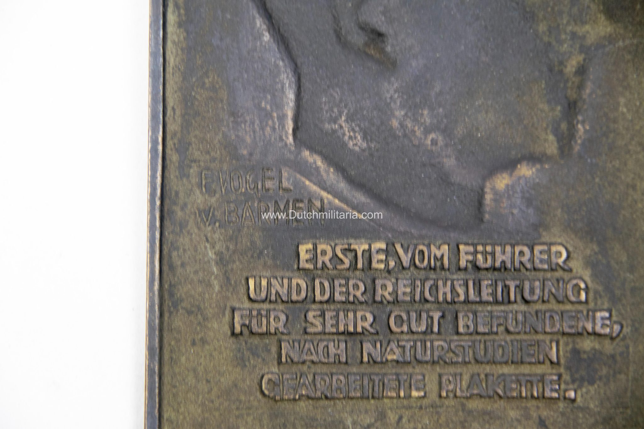 Adolf-Hitler-plaque-case-Ehrenpreis-der-Stadt-Darmstadt-Reichsoffene-Wettkampfe-fur-Hitlerjugend-und-Jungmannen-9.-Juni-1940