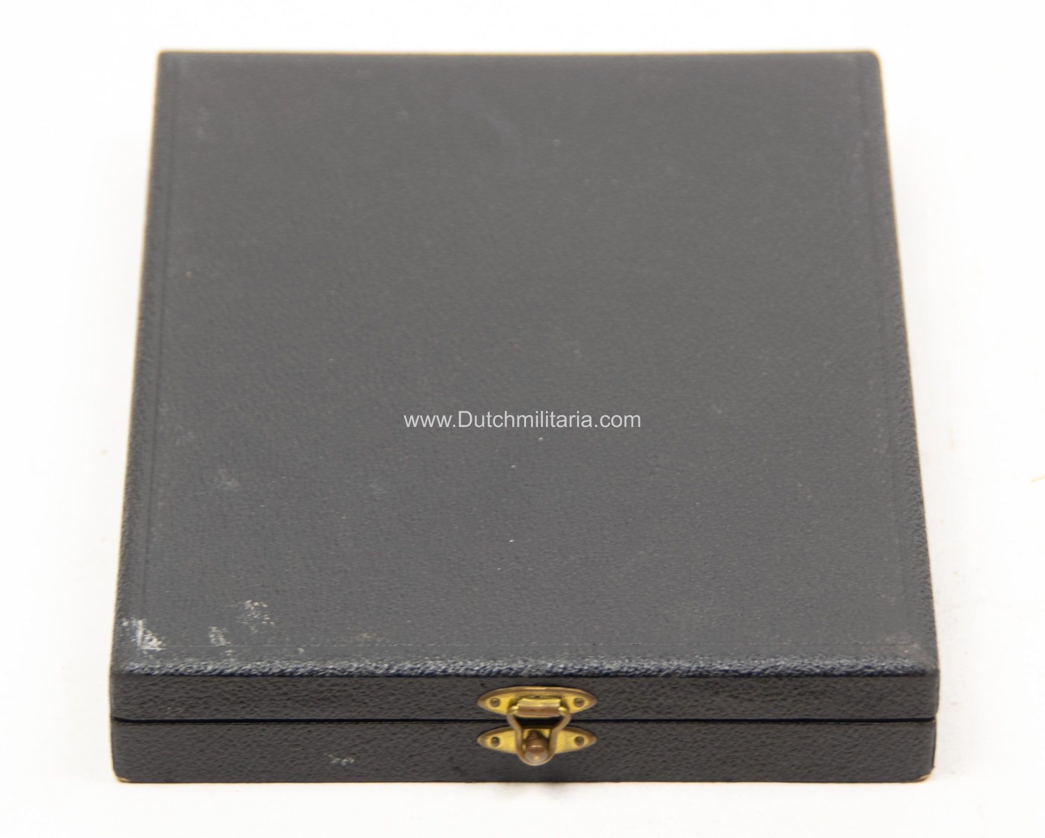 Adolf-Hitler-plaque-case-Ehrenpreis-der-Stadt-Darmstadt-Reichsoffene-Wettkampfe-fur-Hitlerjugend-und-Jungmannen-9.-Juni-1940