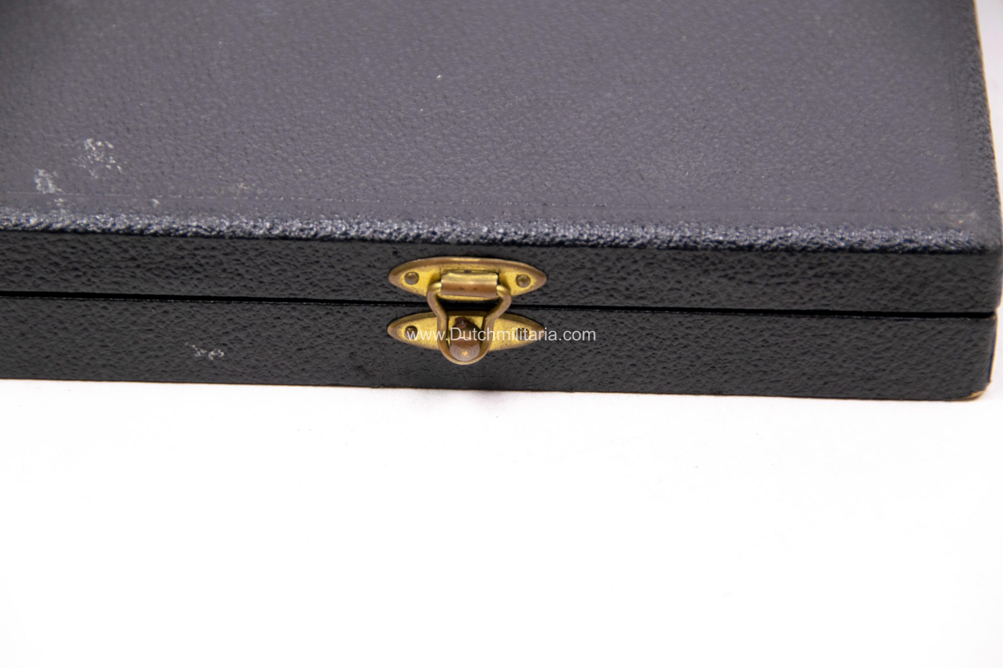 Adolf-Hitler-plaque-case-Ehrenpreis-der-Stadt-Darmstadt-Reichsoffene-Wettkampfe-fur-Hitlerjugend-und-Jungmannen-9.-Juni-1940