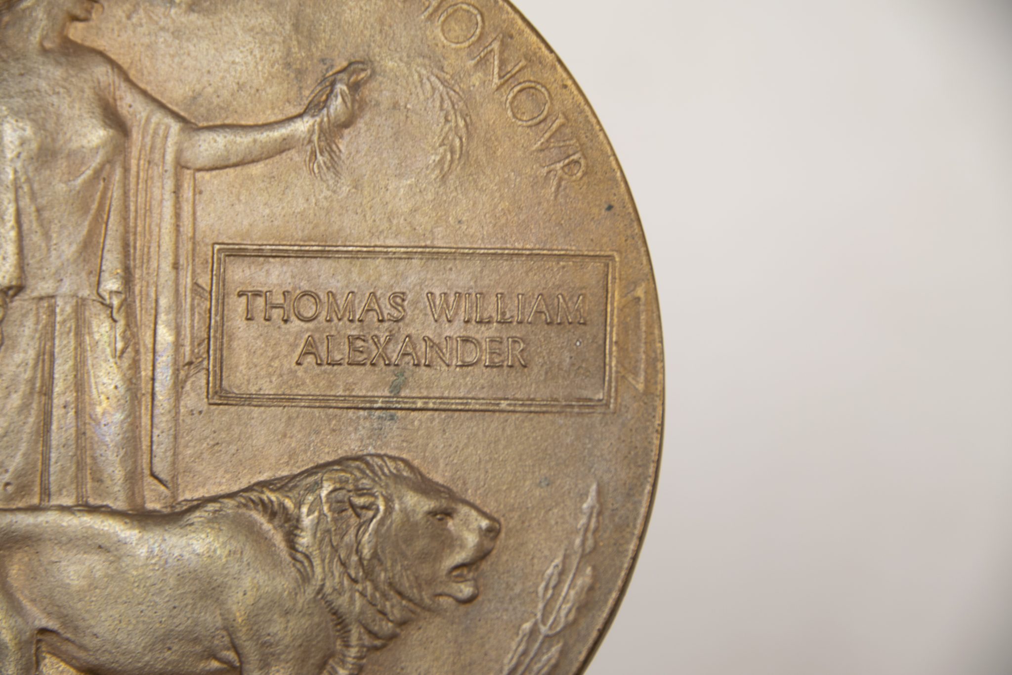 (British Army) First Day of the Somme 1 July 1916 - Memorial plaque of Private Thomas William Alexander, 4115, 1st13th Kensington Bn., London Regiment