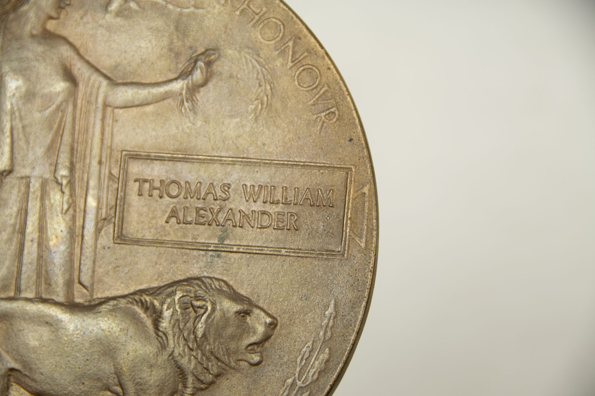 (British Army) First Day of the Somme 1 July 1916 - Memorial plaque of Private Thomas William Alexander, 4115, 1st13th Kensington Bn., London Regiment