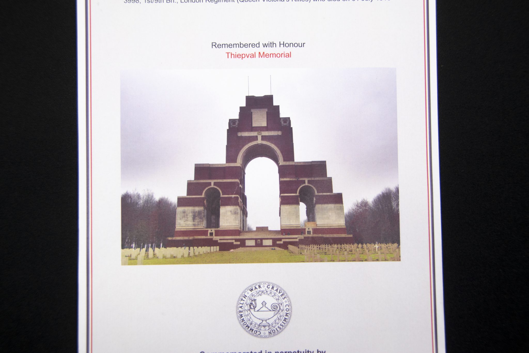 (British Army) First Day of the Somme 1 July 1916 - Memorial plaque of Rifleman Frederick Charles Hunter, 3998, 1st9th Bn., London Regiment