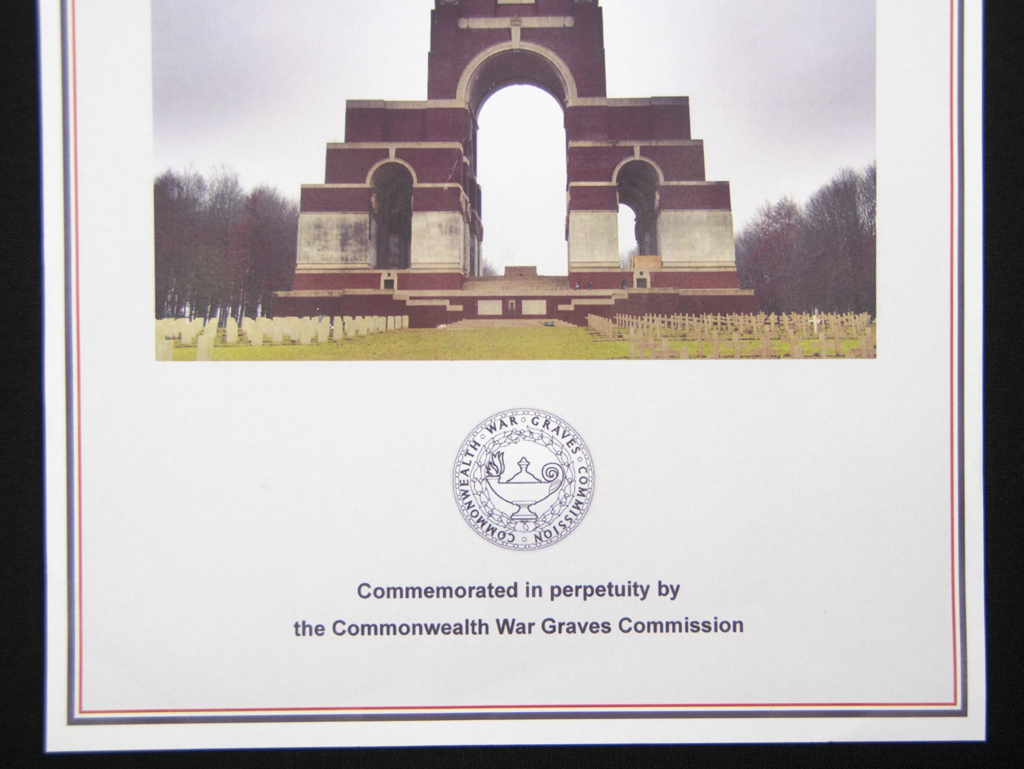 (British Army) First Day of the Somme 1 July 1916 - Memorial plaque of Rifleman Frederick Charles Hunter, 3998, 1st9th Bn., London Regiment