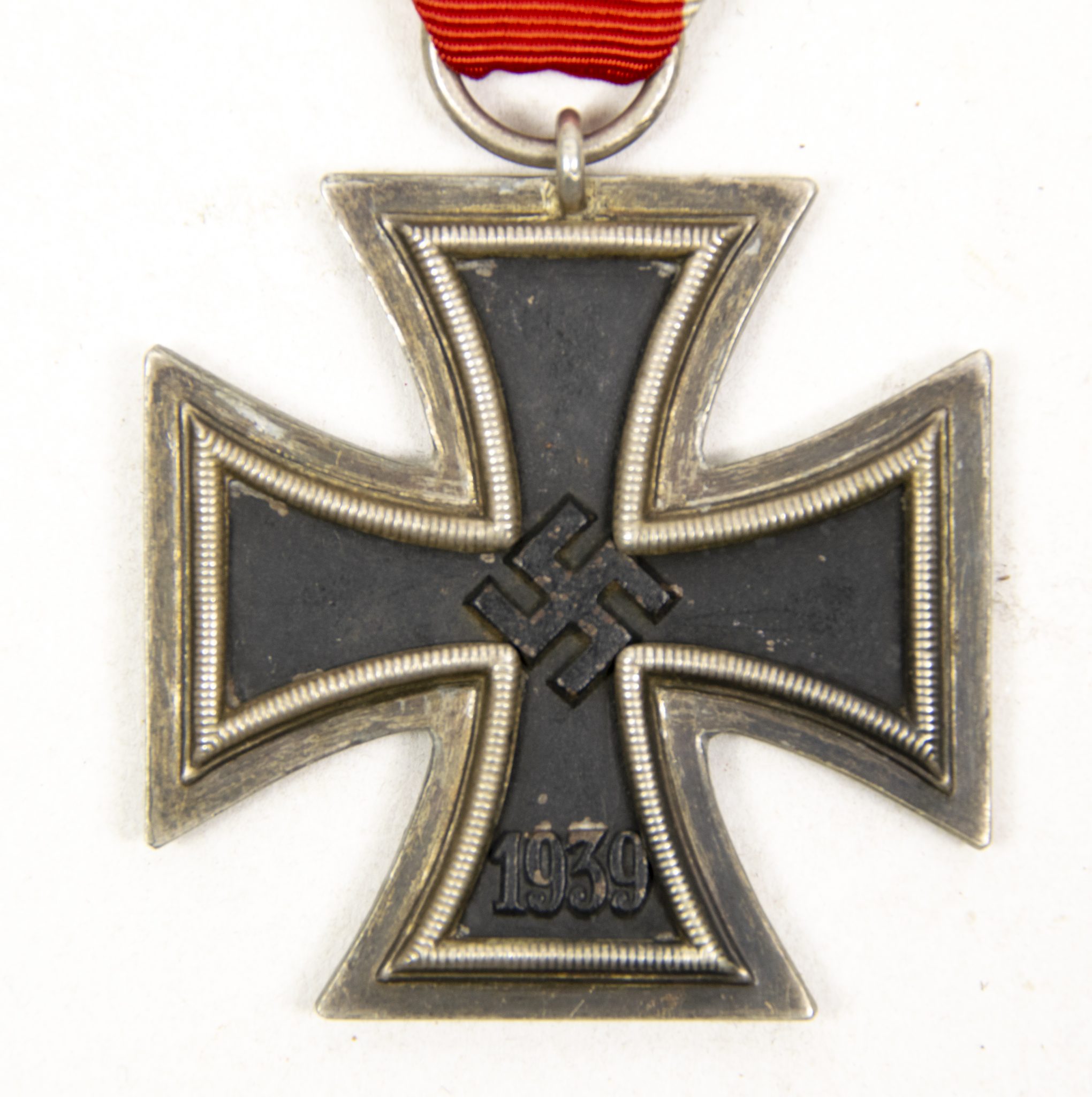 Eisernes Kreuz Zweite Klasse (EK2) Iron Cross second Class (MM 24 Arbeitsgemeinschaft der Hanauer Plaketten Hersteller) (1) Eisernes Kreuz Zweite Klasse (EK2) Iron Cross second Class (MM 24 Arbeitsgemeinschaft der Hanauer Plaketten Hersteller)