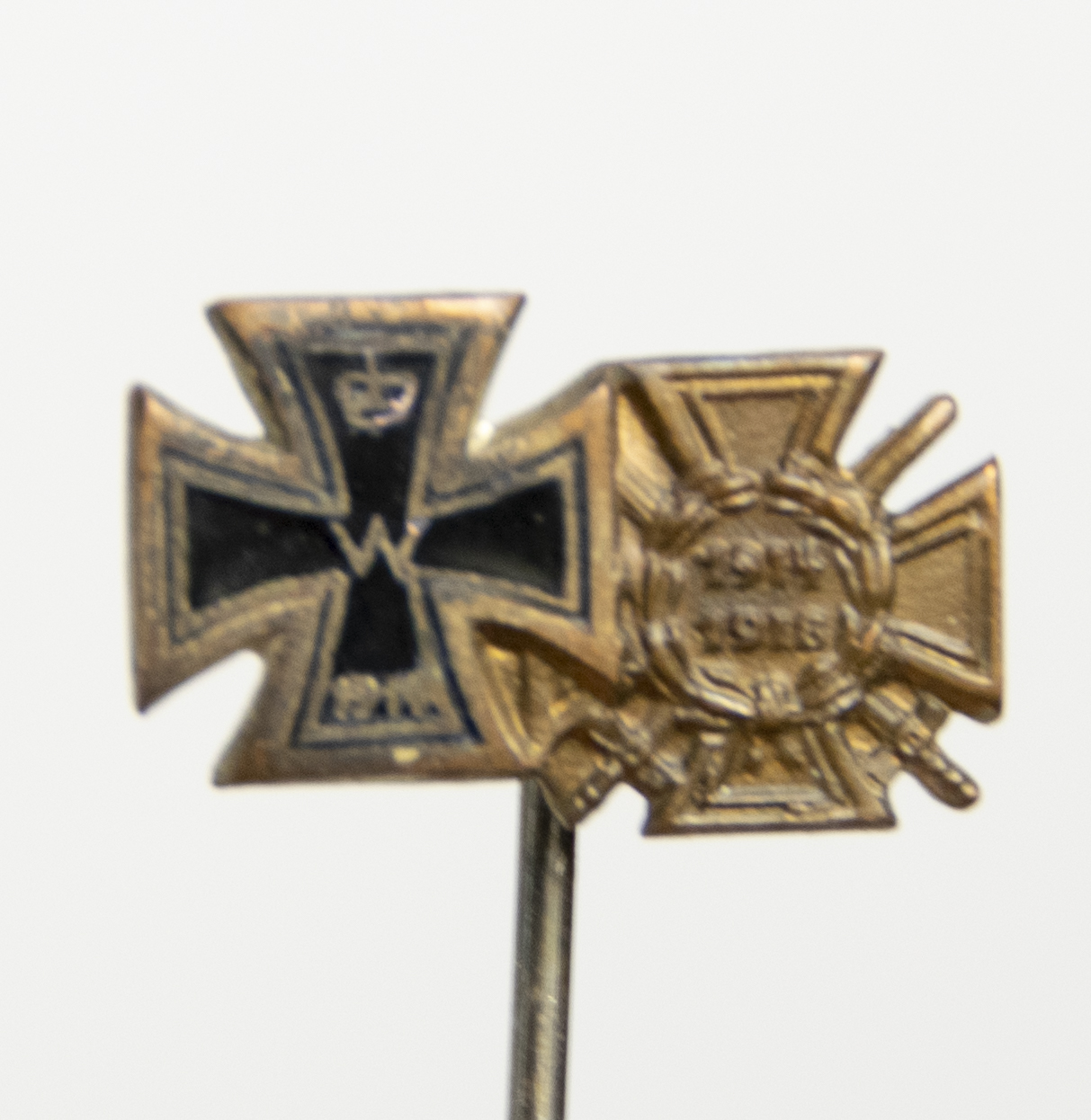 German WWI lapel stickpin with Ek2 + Frontkämpfer Ehrenkreuz (1) German WWI lapel stickpin with Ek2 + Frontkämpfer Ehrenkreuz