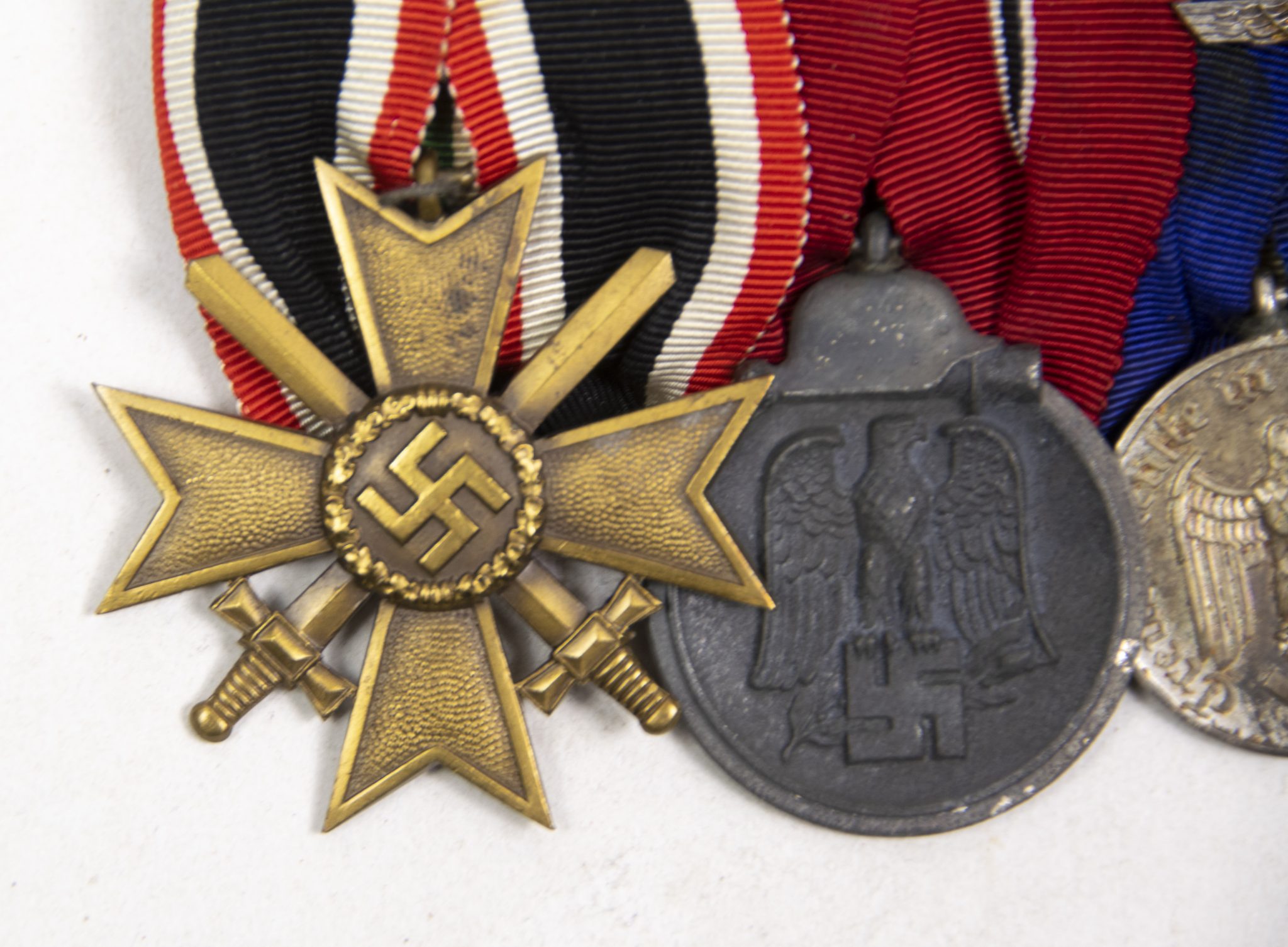 German WWII medalbar with KVK2, Ostmedaille, Heer Dienstauszeichnung, Sudeten Annexation medal (MM "Prager Str. Neben 58") - Image 3