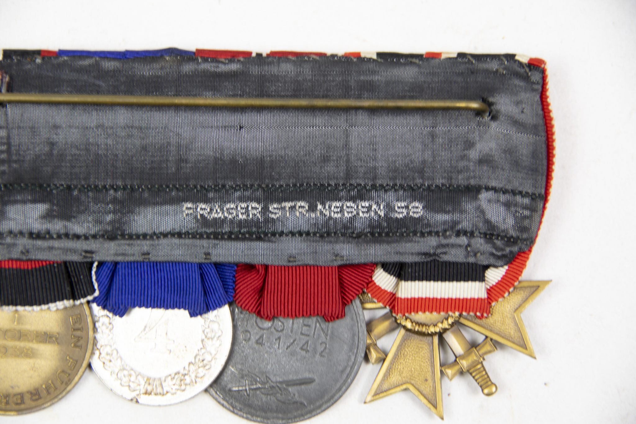 German WWII medalbar with KVK2, Ostmedaille, Heer Dienstauszeichnung, Sudeten Annexation medal (MM "Prager Str. Neben 58") - Image 8