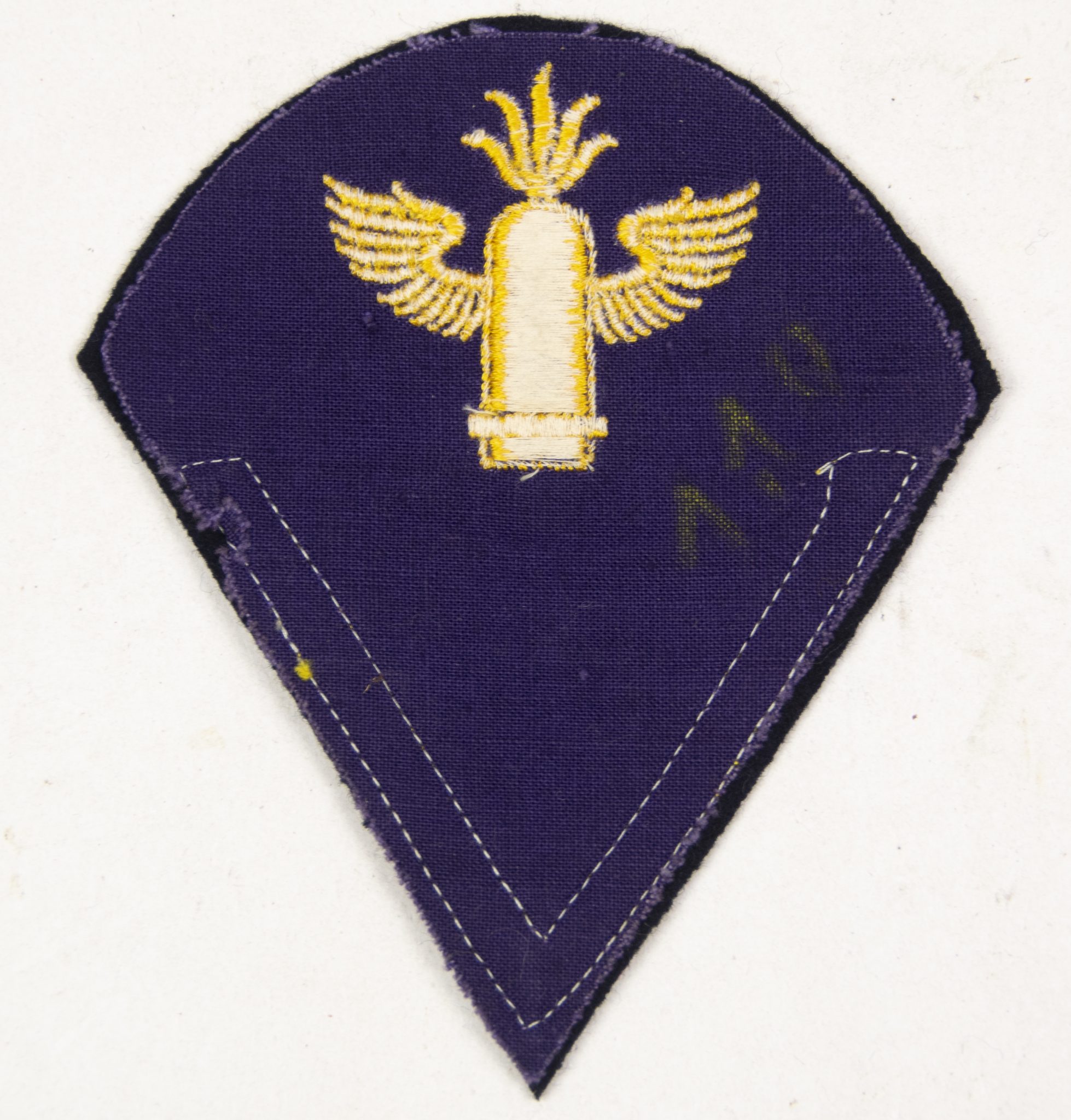 Kriegsmarine (KM) Combined Artillerie Gefreiter chevron (1) Kriegsmarine (KM) Combined Artillerie Gefreiter chevron