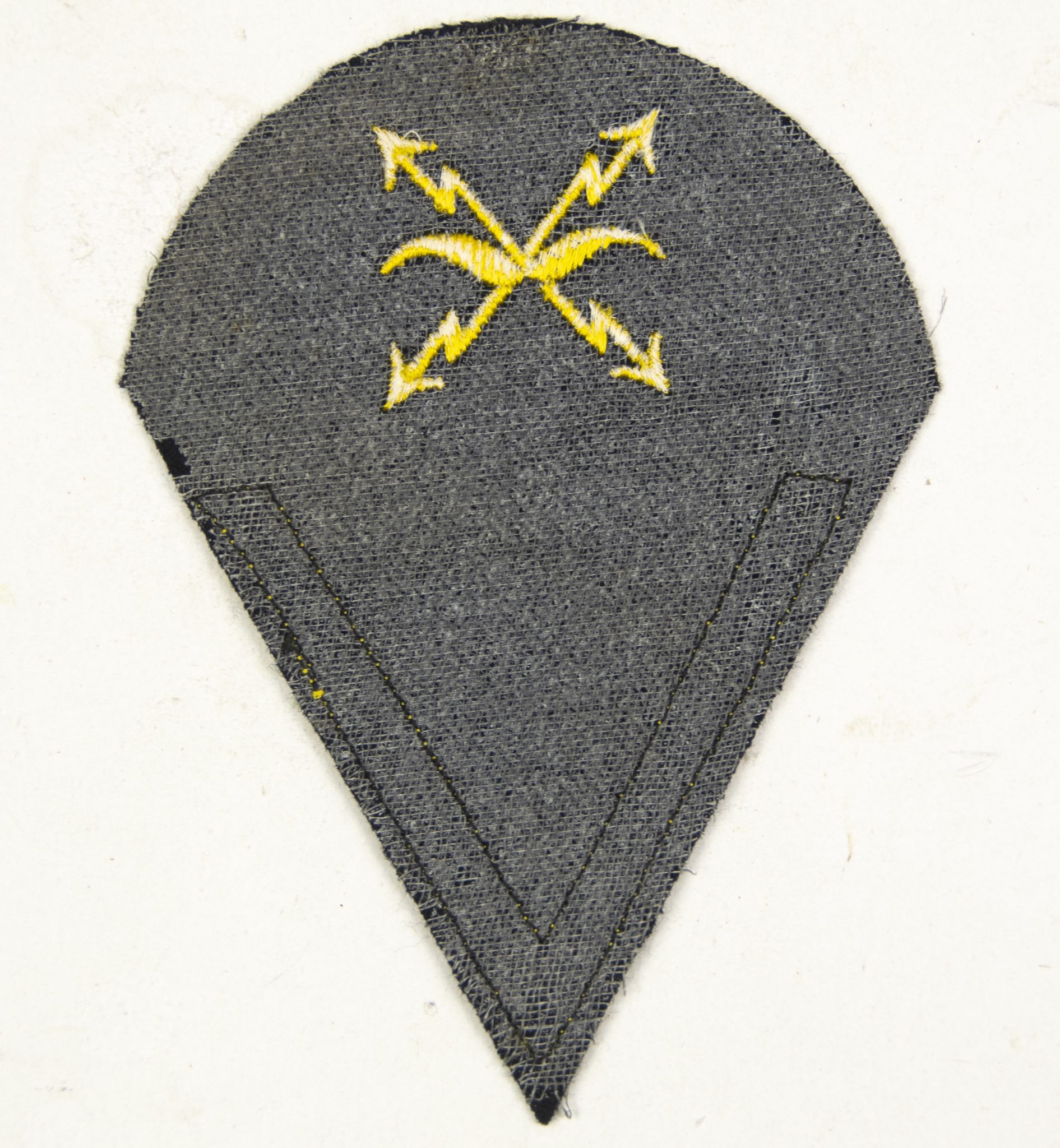 Kriegsmarine (KM) combned Gefreiter Flugmeldelaufbahn abzeichen (2) Kriegsmarine (KM) combned Gefreiter Flugmeldelaufbahn abzeichen