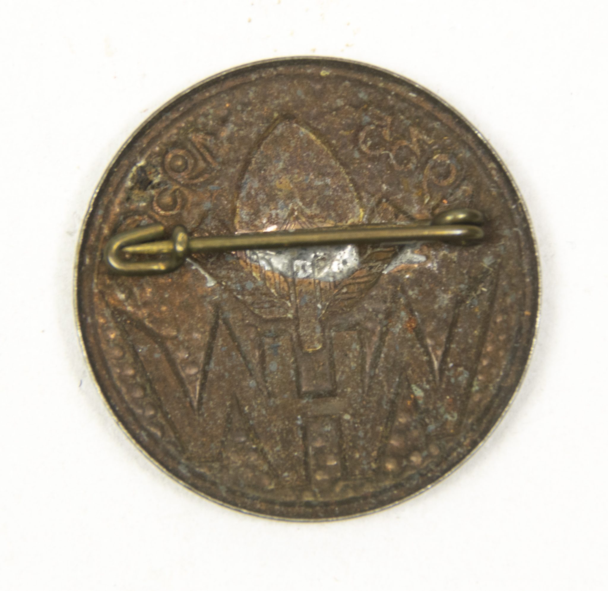 Reichsarbeitsdienst (RAD) Winterhilfswerk WHW 1935-1936 abzeichen (2) Reichsarbeitsdienst (RAD) Winterhilfswerk WHW 1935-1936 abzeichen