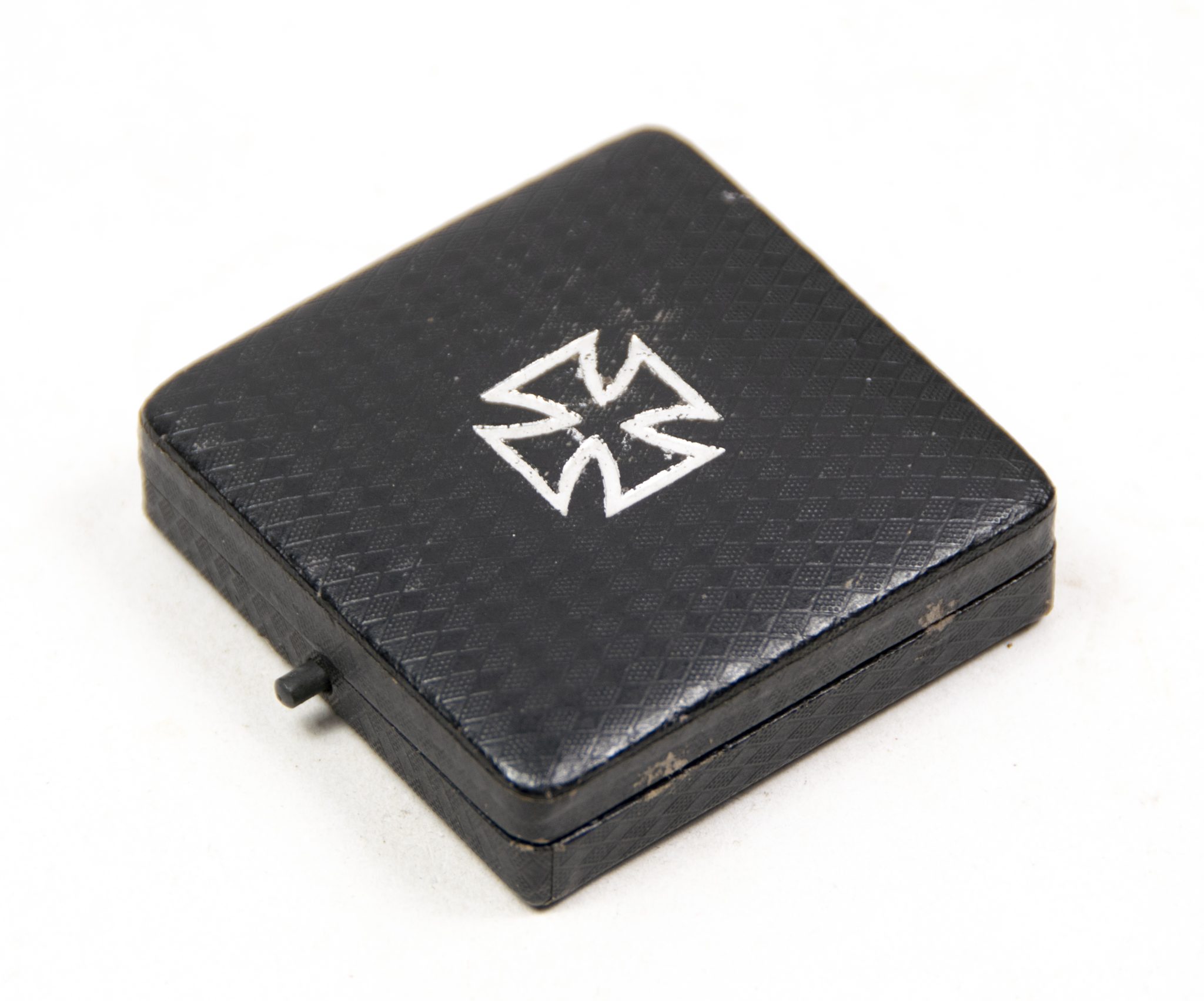 WWI Iron Cross first class (EK1) marked "935 silver" + case (Maker Deumer) - Image 3