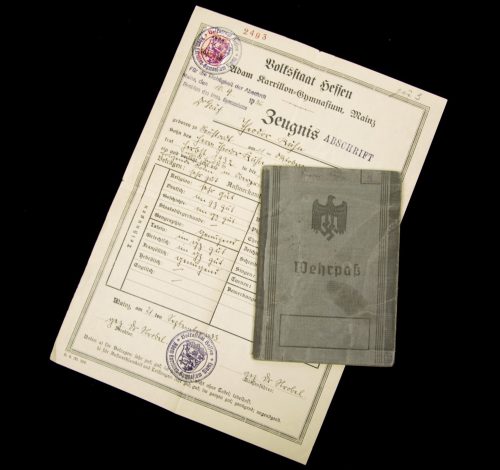 Wehrpass 4.E. (M.G.) Kp. 116 (1939) with EK2 + VWA Black