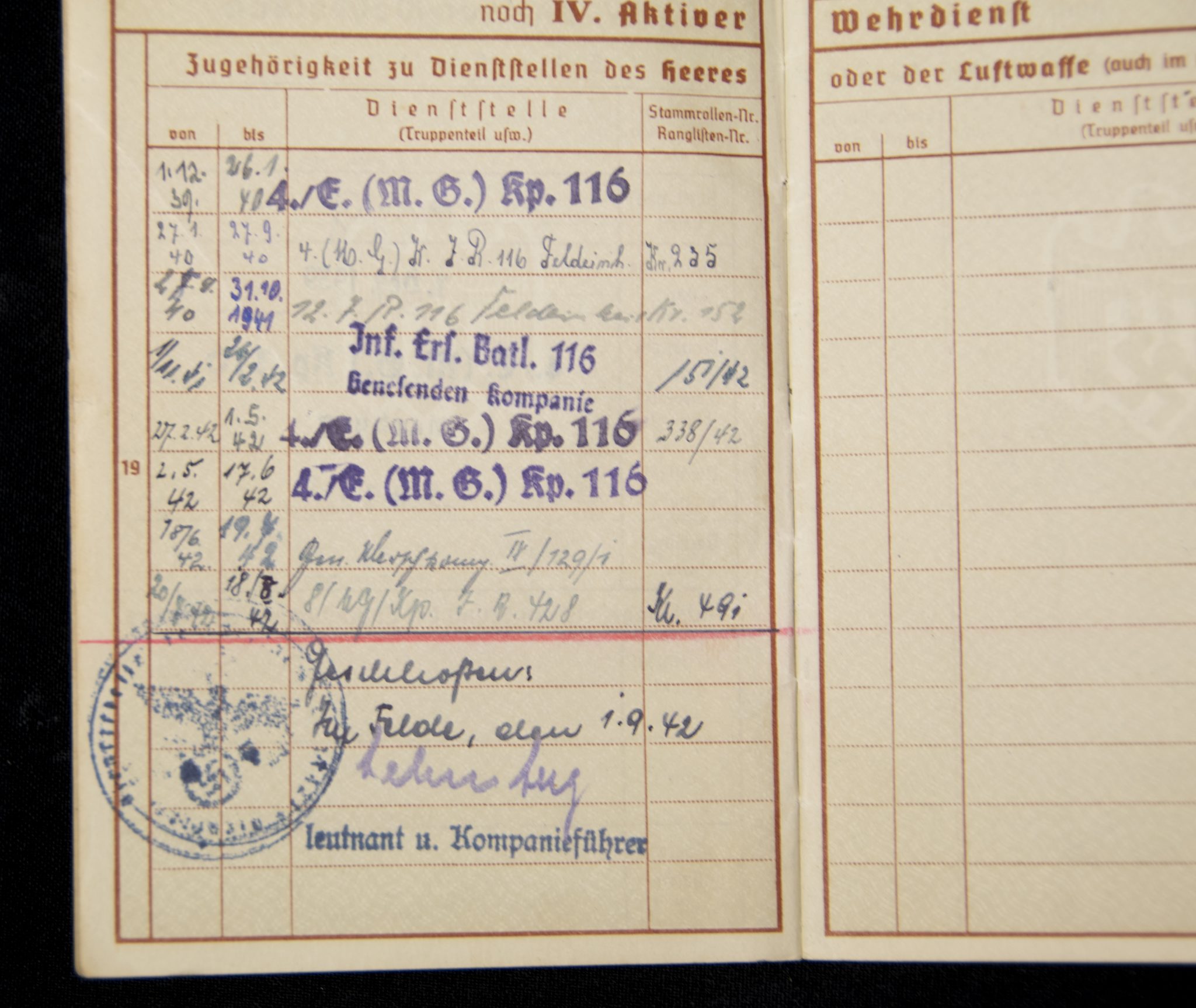 Wehrpass 4./E. (M.G.) Kp. 116 (1939) with EK2 + VWA Black - Image 15
