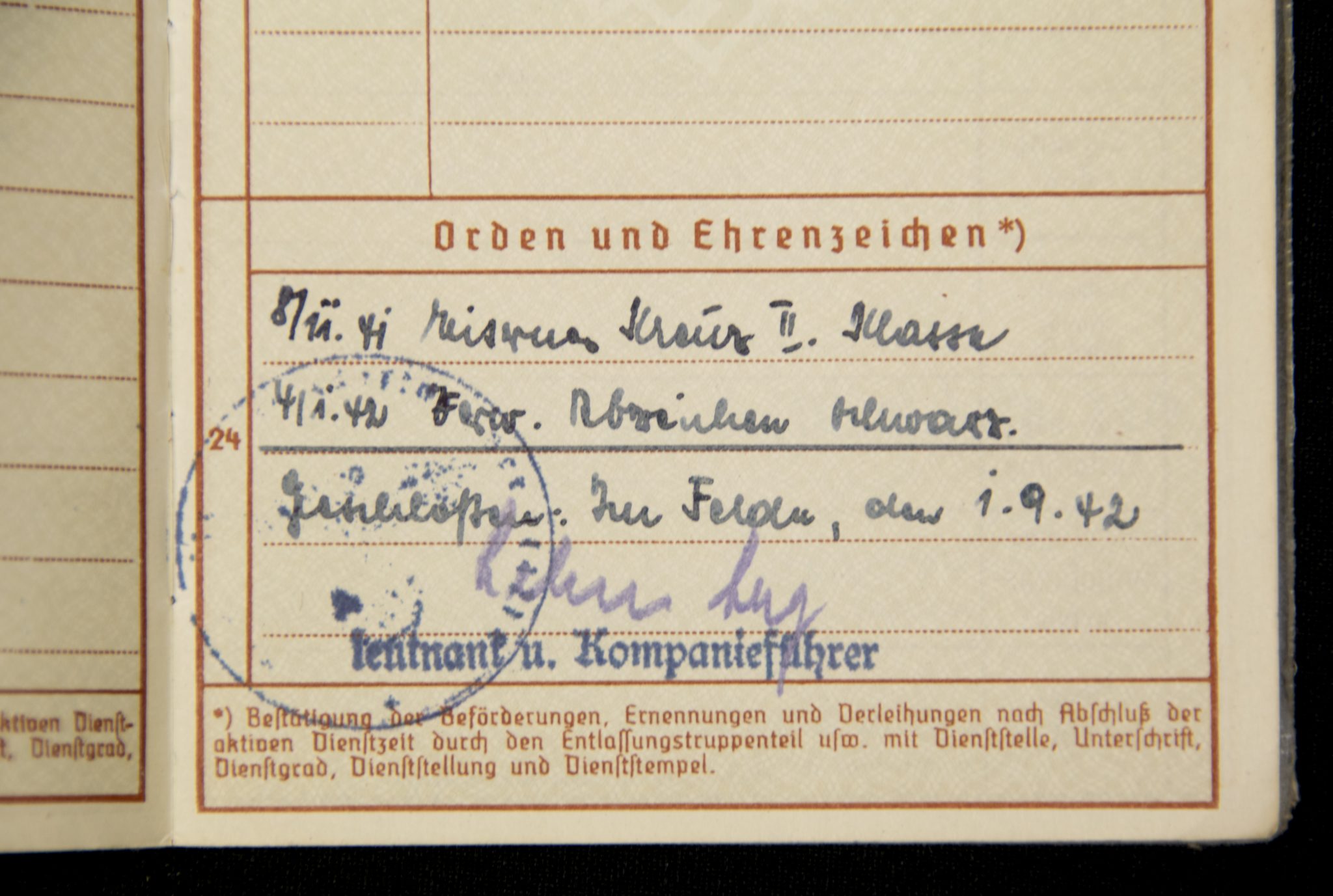 Wehrpass 4./E. (M.G.) Kp. 116 (1939) with EK2 + VWA Black - Image 19