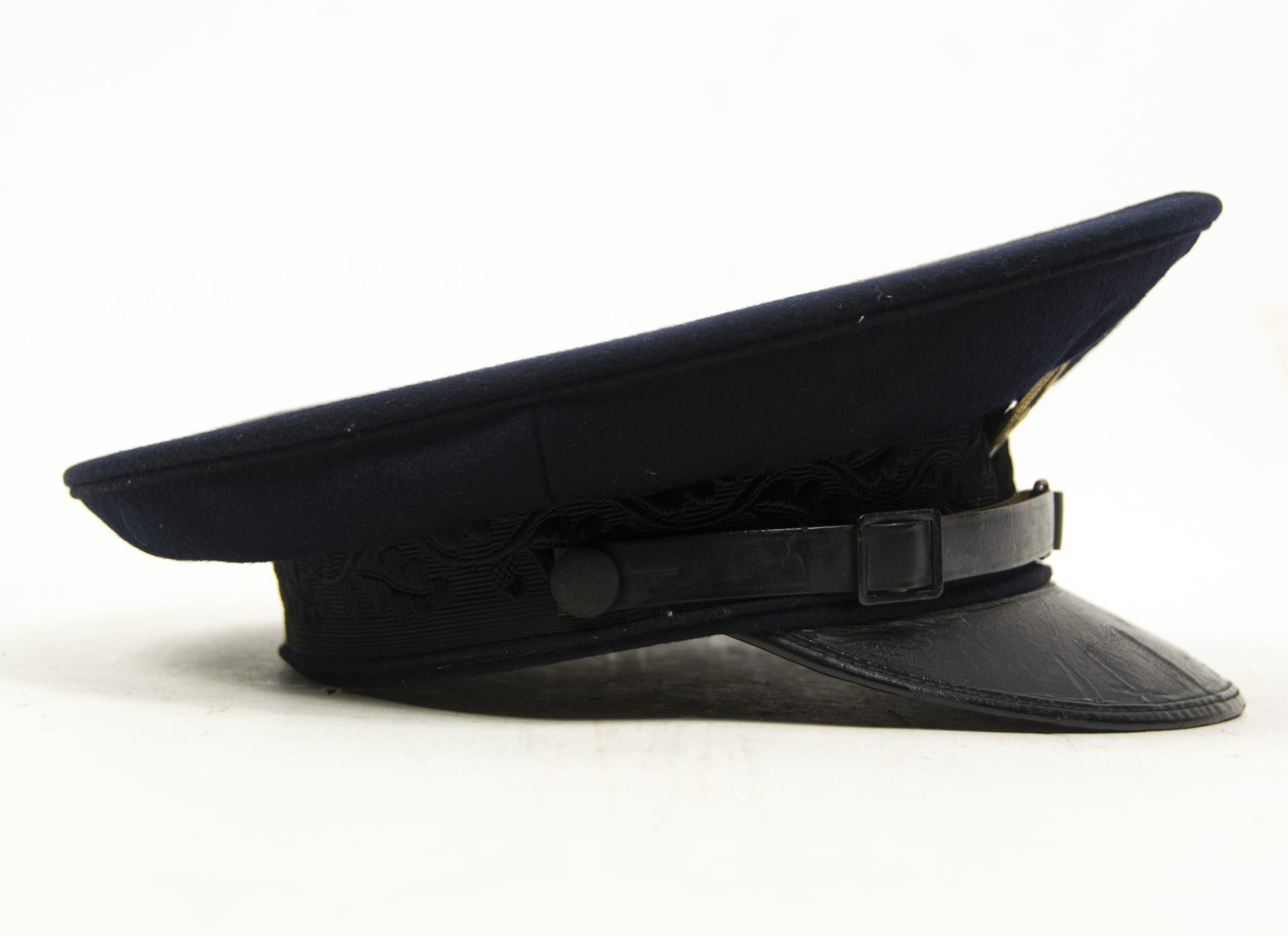 Deutsche Arbeitsfront (DAF) complete suit with jacket + trousers + visorcap + waistcoat + shirt + medals + badges - Image 12