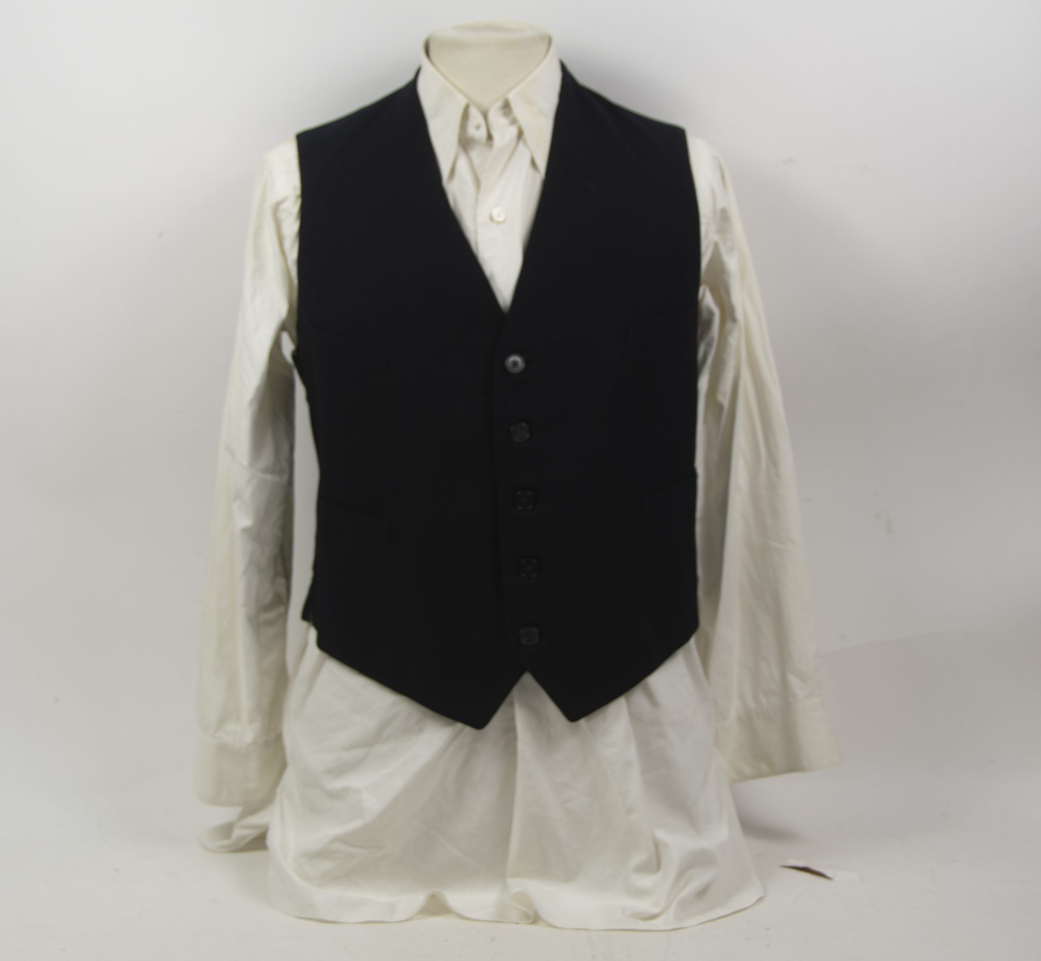 Deutsche Arbeitsfront (DAF) complete suit with jacket + trousers + visorcap + waistcoat + shirt + medals + badges - Image 48