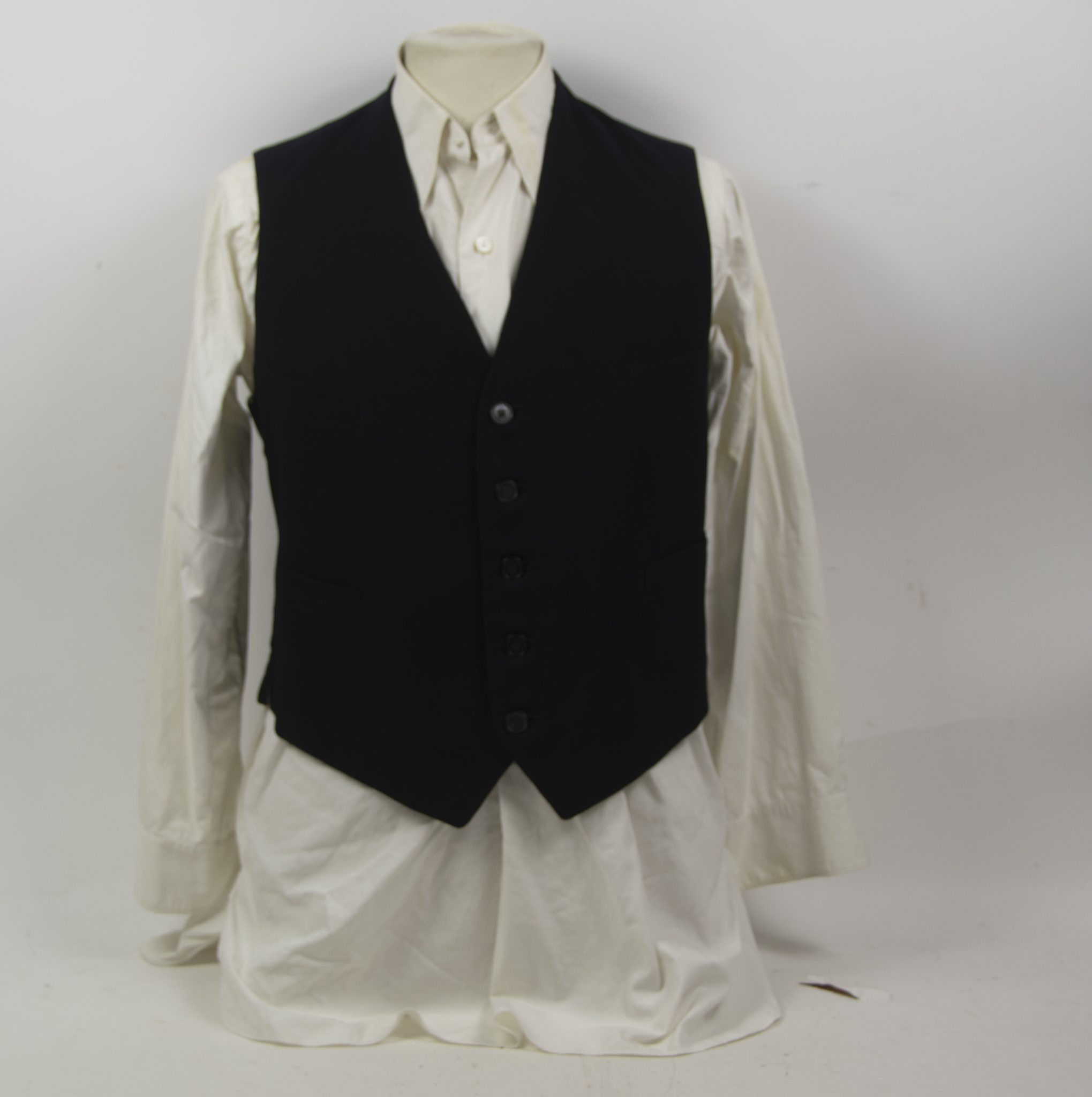 Deutsche Arbeitsfront (DAF) complete suit with jacket + trousers + visorcap + waistcoat + shirt + medals + badges - Image 49