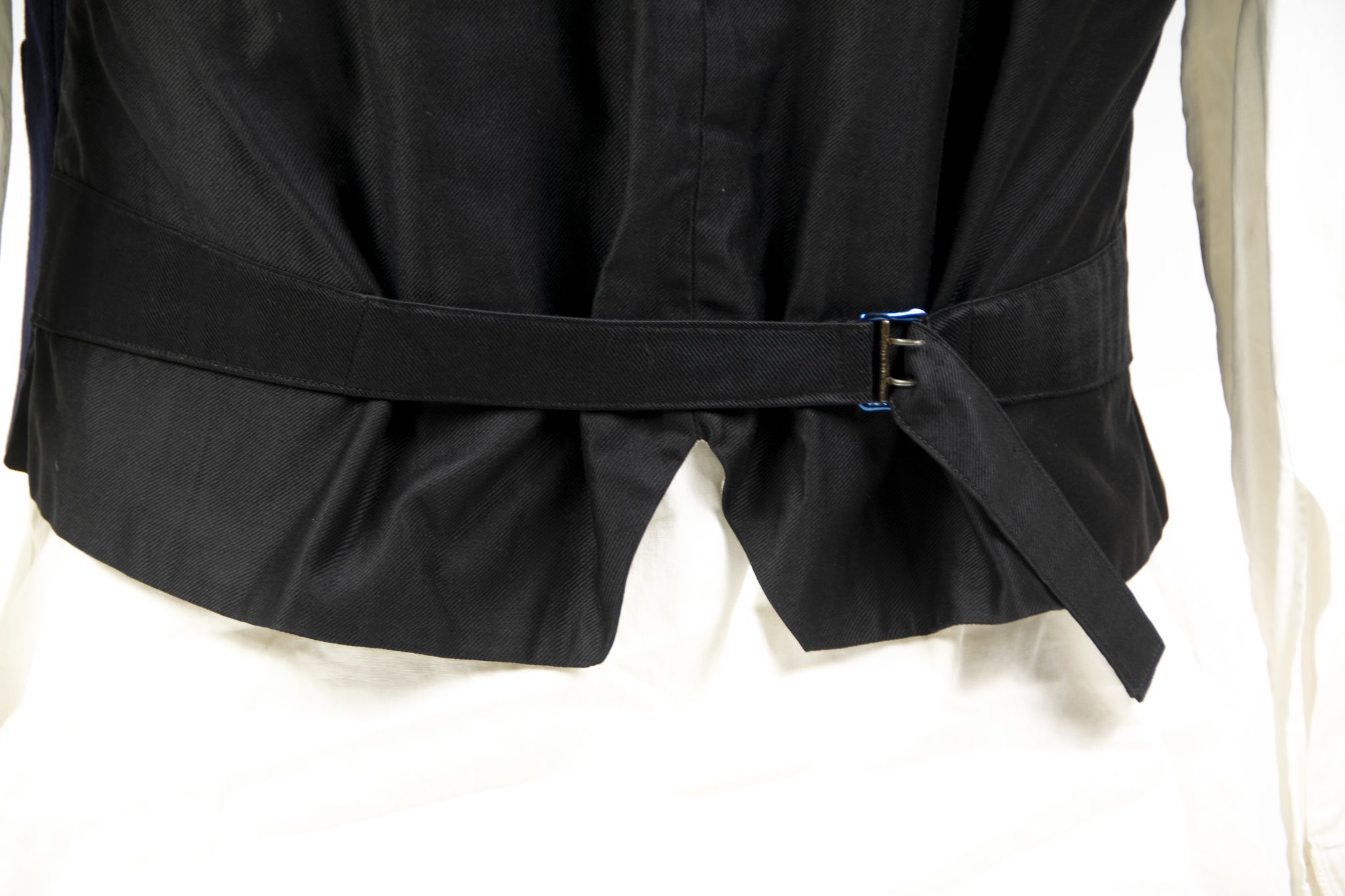 Deutsche Arbeitsfront (DAF) complete suit with jacket + trousers + visorcap + waistcoat + shirt + medals + badges - Image 59