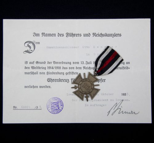 Ehrenkreuz für Frontkämpfer + citation (Dresden)