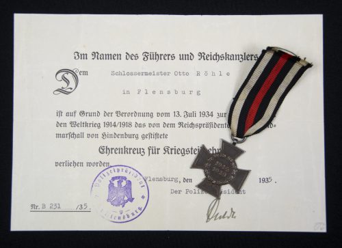 Ehrenkreuz für Nichtkämpfer + citation (Flensburg)