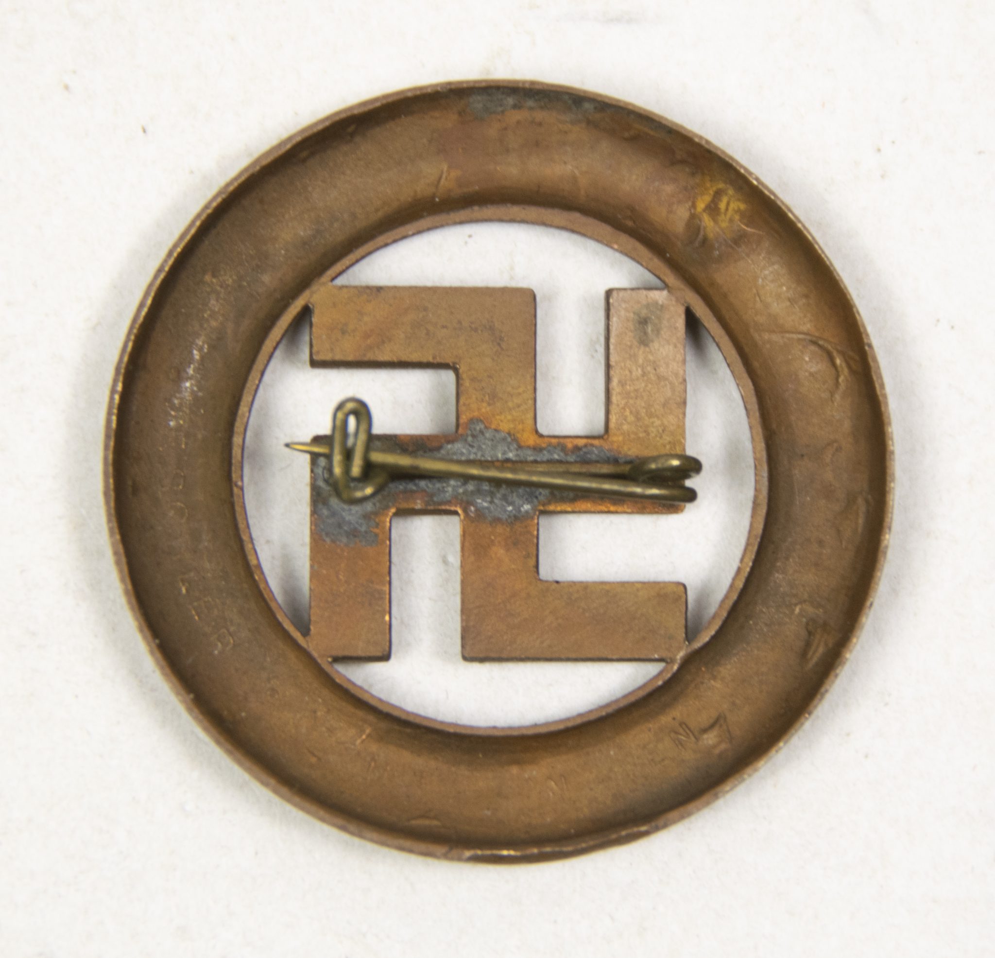 Festabzeichen der Gedenkfeier 1933 zur Erinnerung an den 9. November 1923 in München (1) Festabzeichen der Gedenkfeier 1933 zur Erinnerung an den 9. November 1923 in München