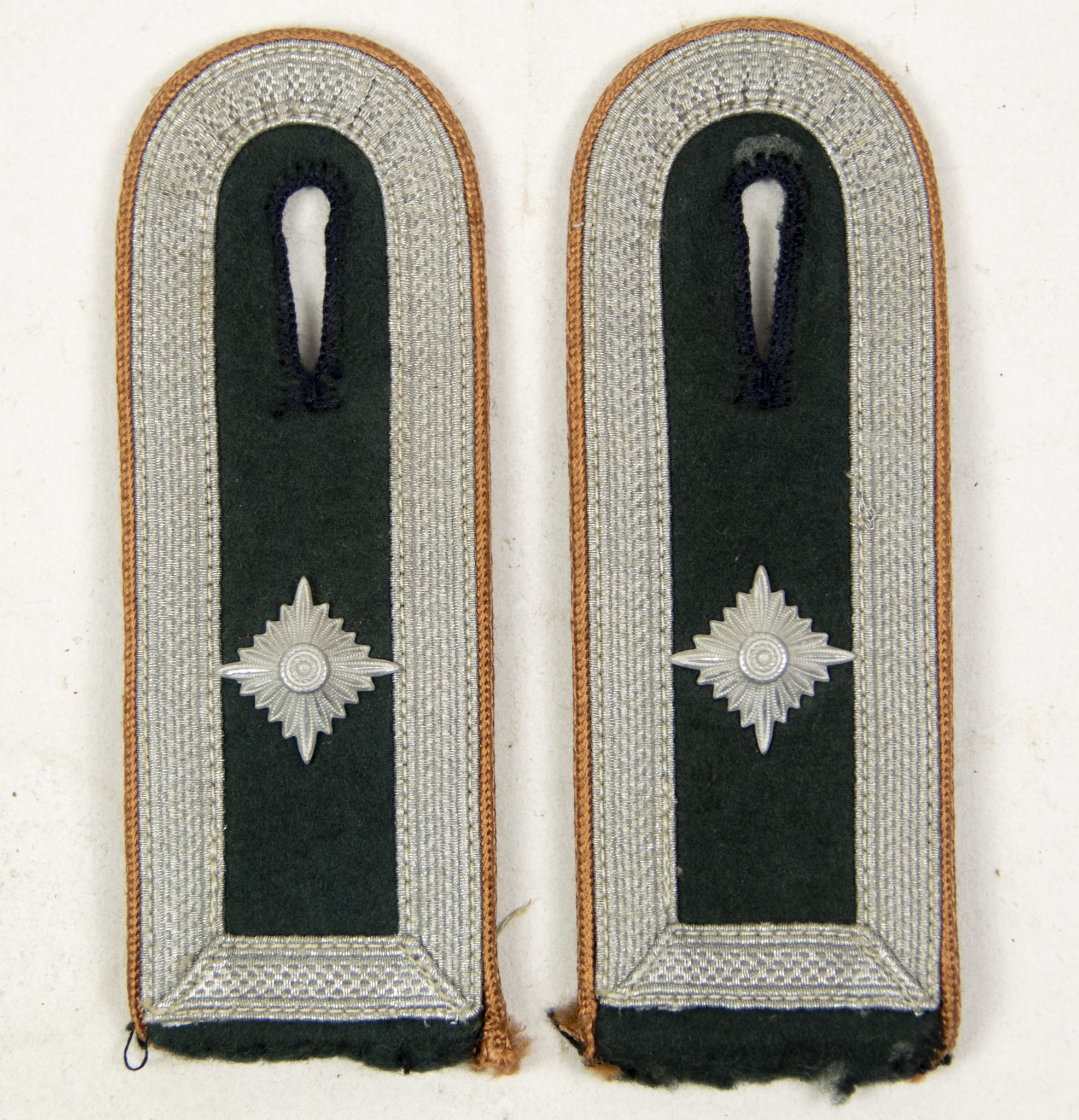 Luftnachrichten - Insignia grouping for a Feldwebel