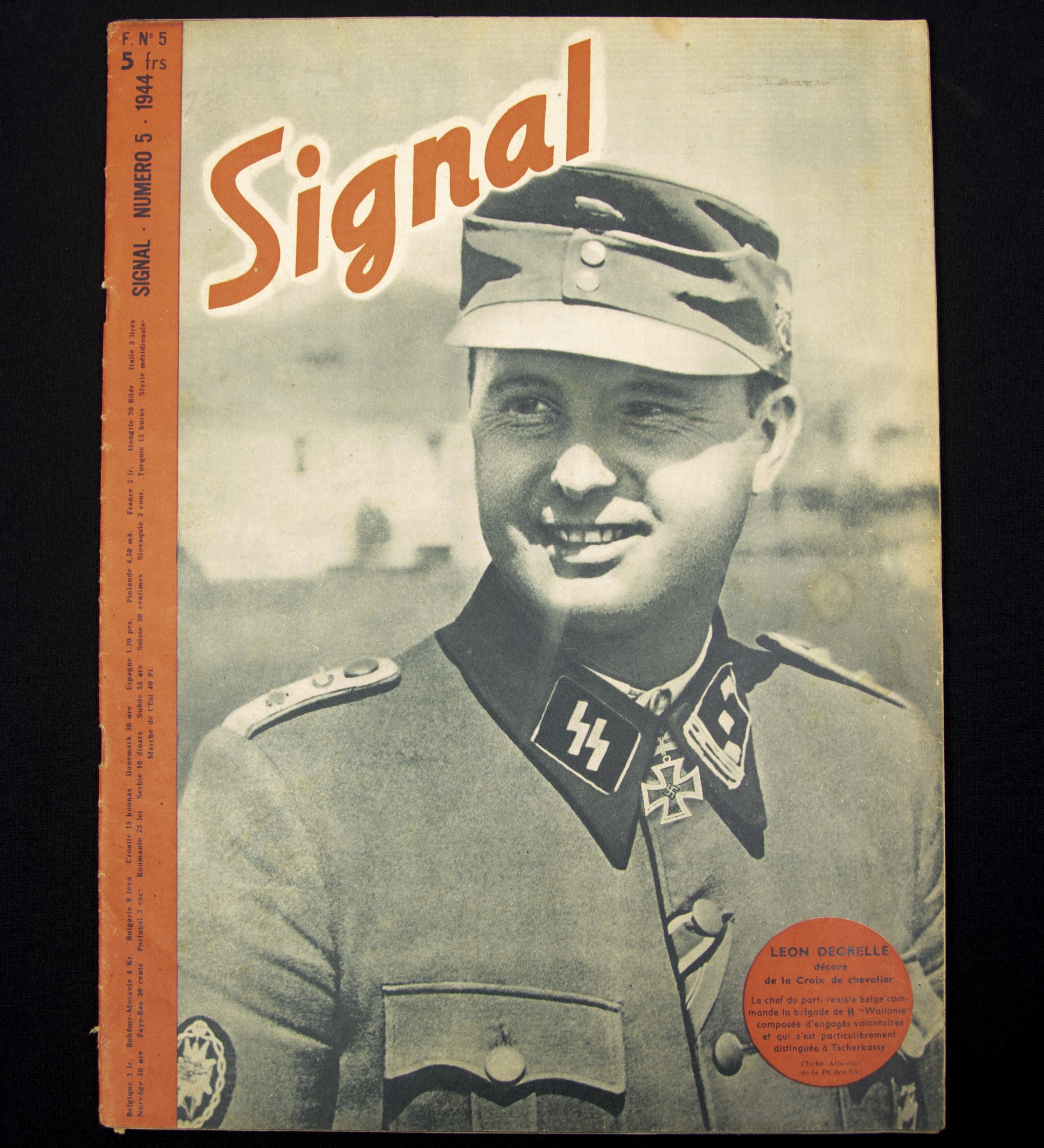 (Magazine) Signal 1944 with knight cross winner Léon Degrelle cover (2)