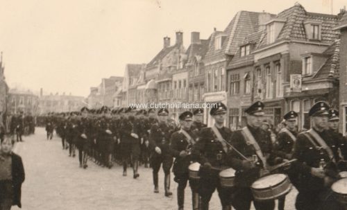 (Photo) SS in April 1941 in leeuwarden (Holland) (8,5x5,5cm)