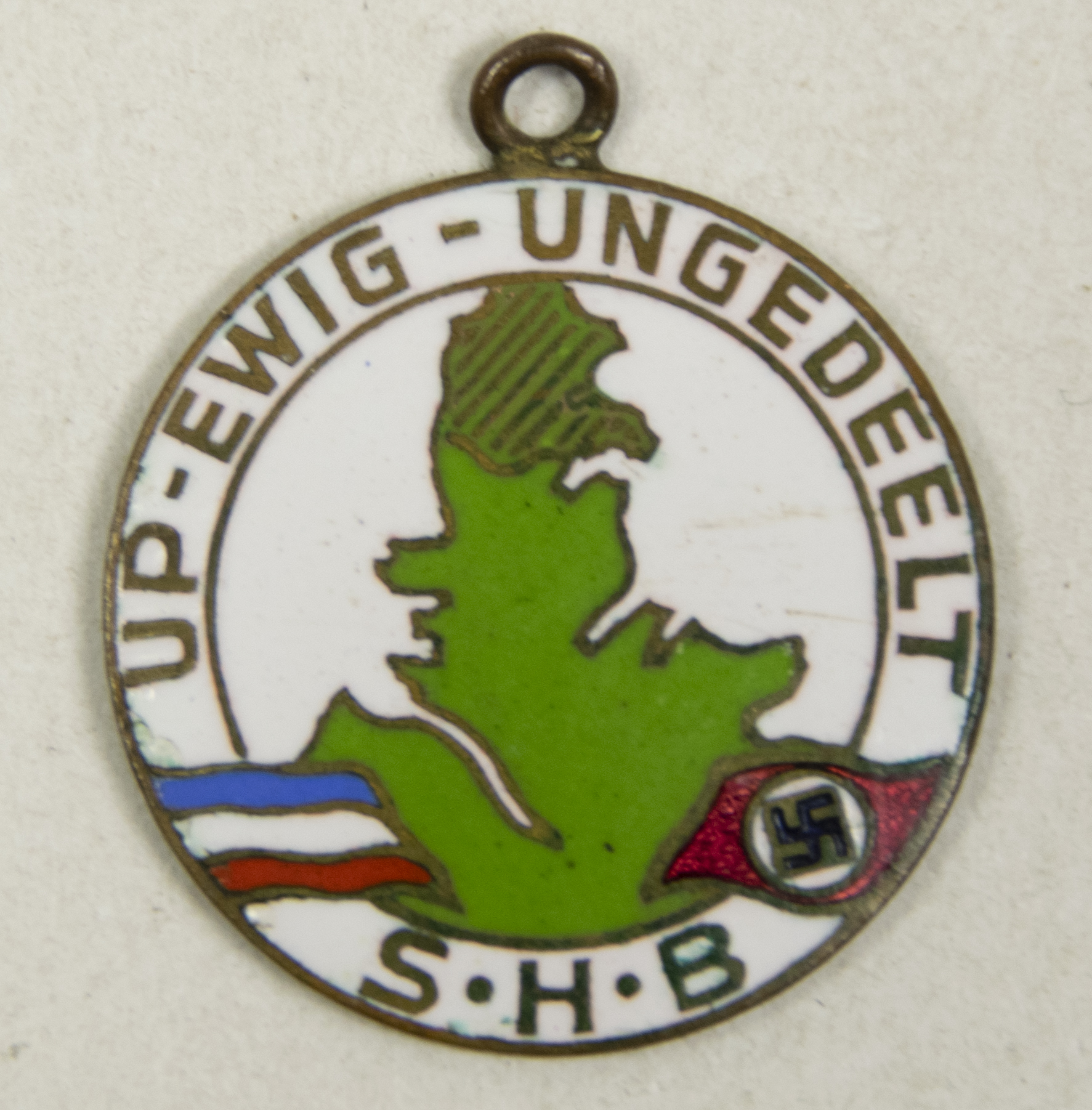 Schleswig-Holsteiner Bund (SHB) UP EWIG UNGEDEELT memberbadge hanger variation for female members - rare