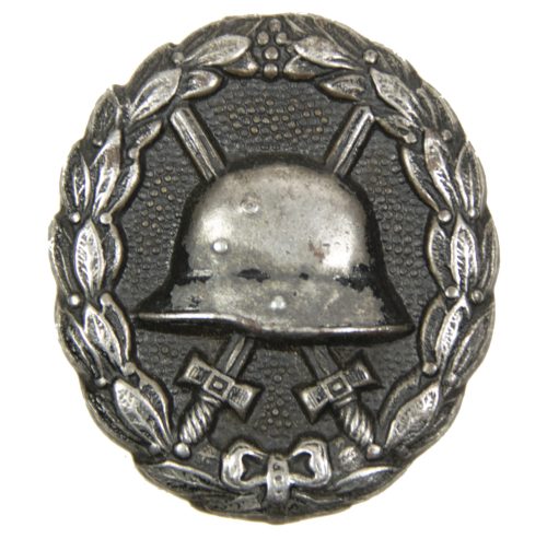 WWI Imperial Verwundetenabzeichen in black