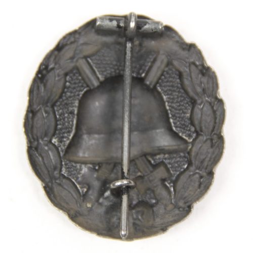 WWI Imperial Verwundetenabzeichen in black