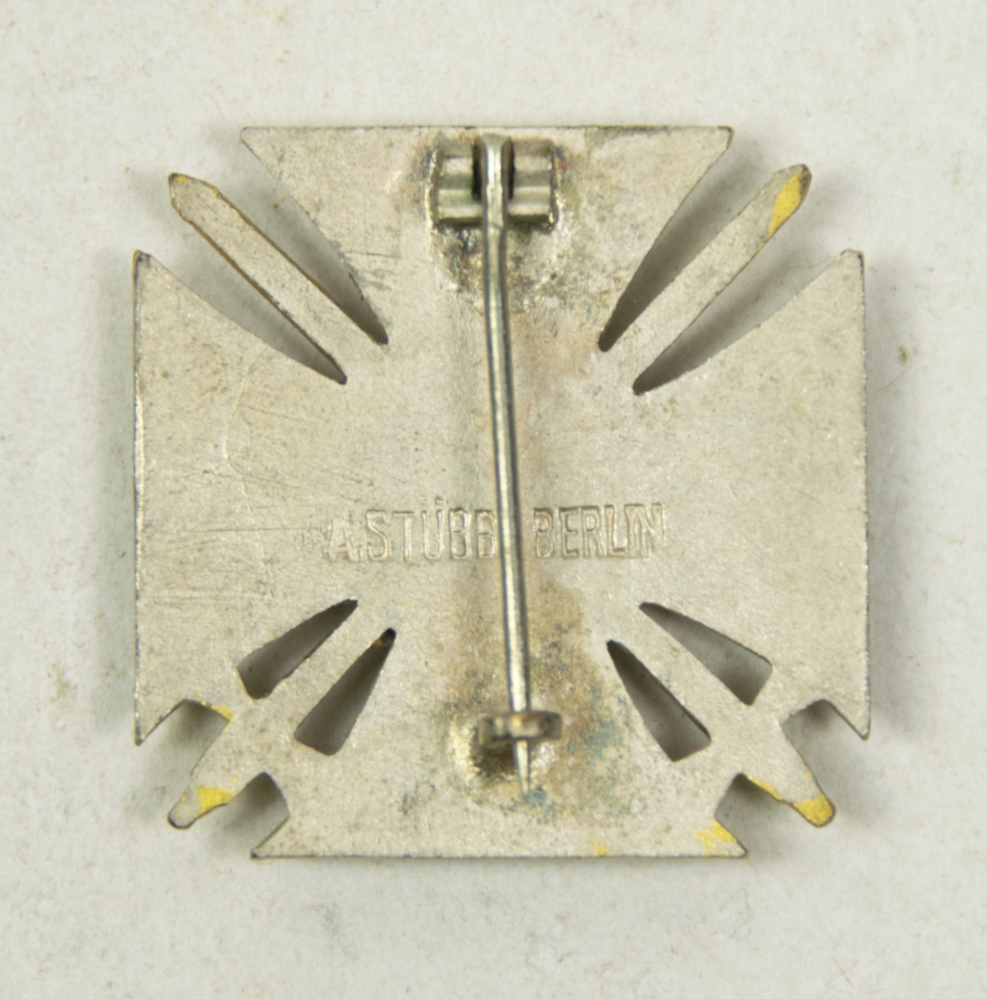 2.Garde-Rgt. zu Fuß Berlin – Verdienstkreuz mit Schwertern ab 1924 (1) 2.Garde-Rgt. zu Fuß Berlin - Verdienstkreuz mit Schwertern ab 1924