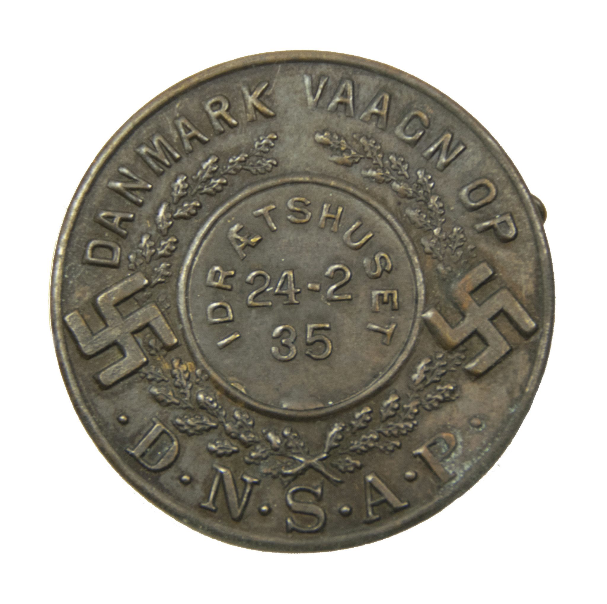 (Denmark) DNSAP Danmark Vaagn Op - Idraetshuset 24-2-35 badge (EXTREMELY RARE!)