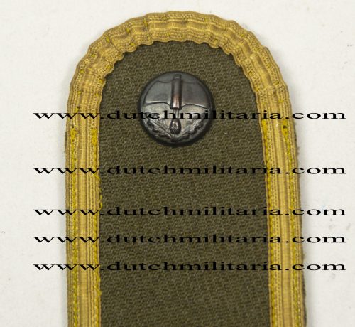 (Denmark) DNSAP shoulderboard in the rank of DNSAP Syssel Skriver