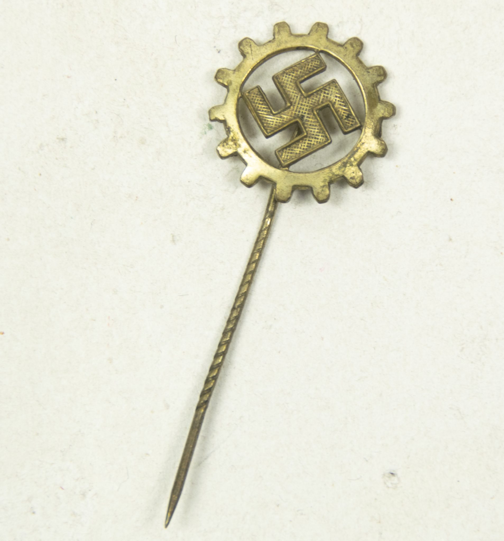 Deutsche Arbeitsfront (DAF) Mitgliedsabzeichen (1) Deutsche Arbeitsfront (DAF) Mitgliedsabzeichen