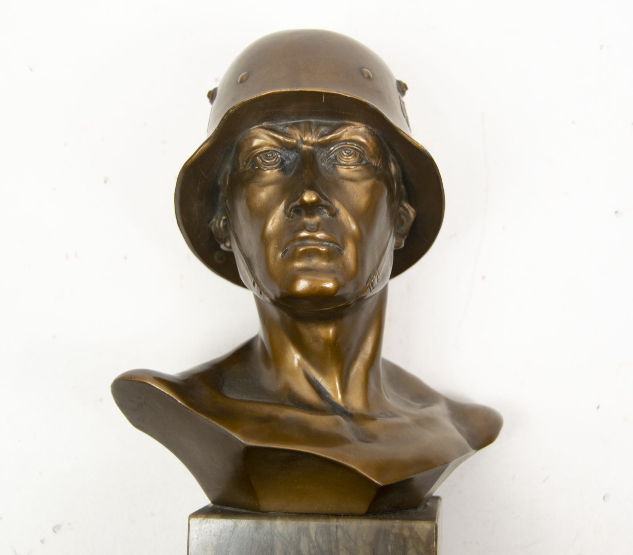 Impressive Wehrmacht (Heer) Soldiersbust (1939) - Image 10