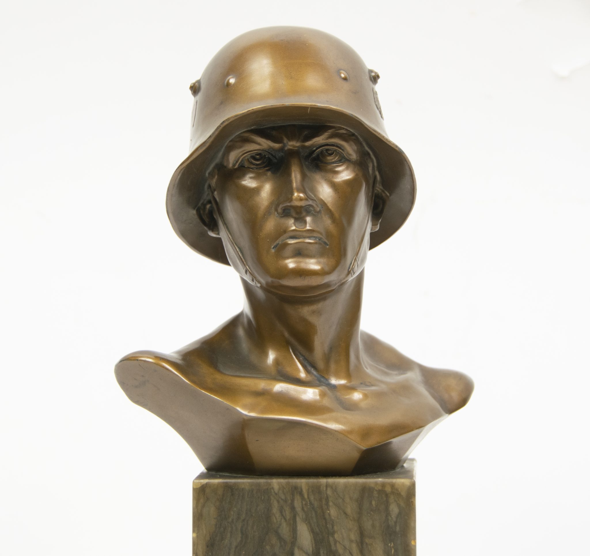 Impressive Wehrmacht (Heer) Soldiersbust (1939) - Image 13