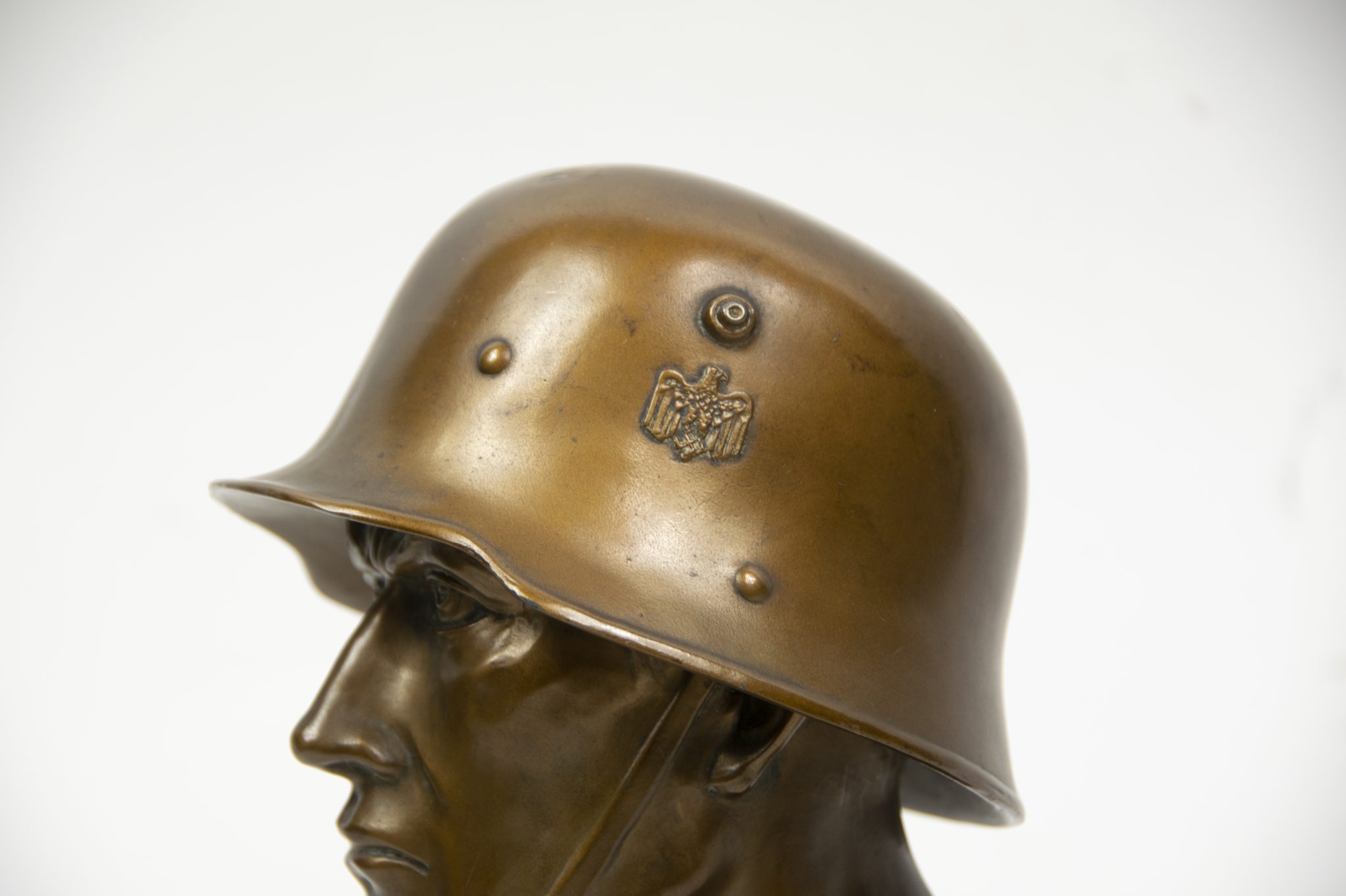 Impressive Wehrmacht (Heer) Soldiersbust (1939) - Image 18