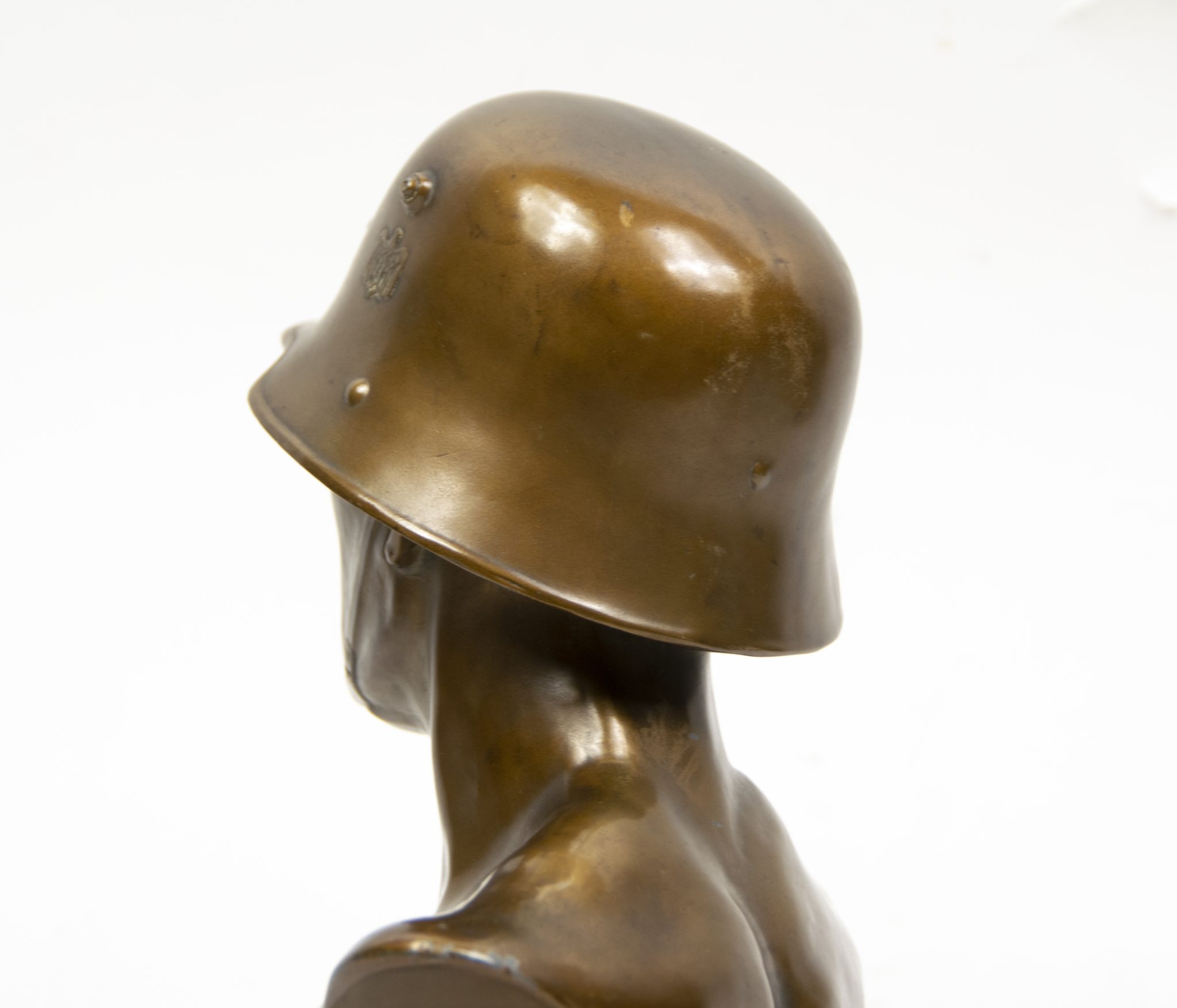 Impressive Wehrmacht (Heer) Soldiersbust (1939) - Image 28