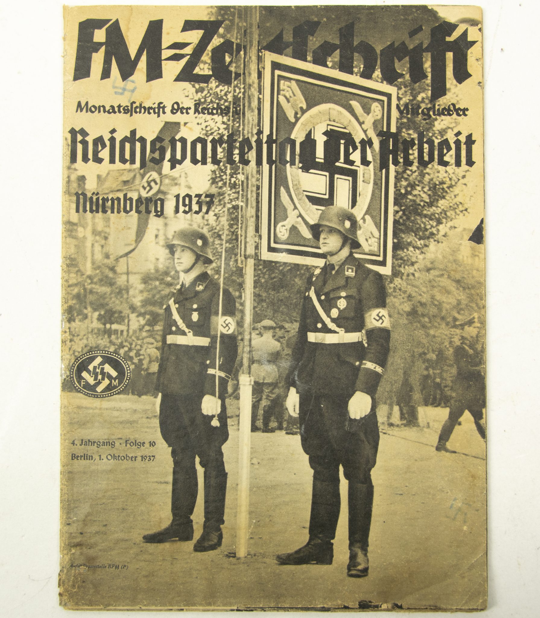 (Magazine) SS-FM Zeitschrift – Reichsführung SS für fördernde Mitglieder – 4. JahrgangFolge 10 (1939) (Reichsparteitag der Arbeit) (Magazine) SS-FM Zeitschrift – Reichsführung SS für fördernde Mitglieder – 4. JahrgangFolge 10 (1937) (Reichsparteitag der Arbeit)