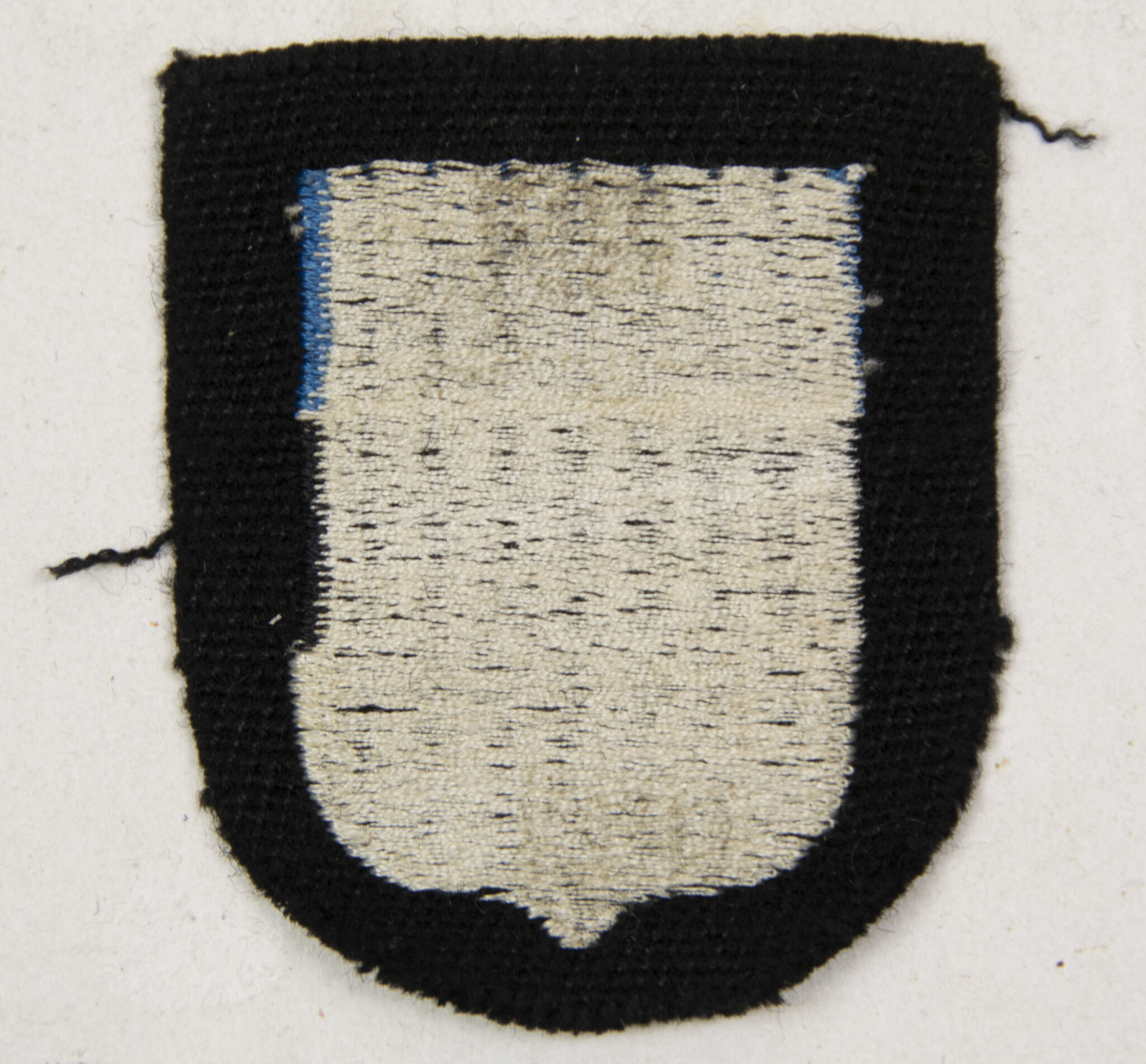 Estonian Waffen-SS volunteer sleeve shield (2) Estonian Waffen-SS volunteer sleeve shield