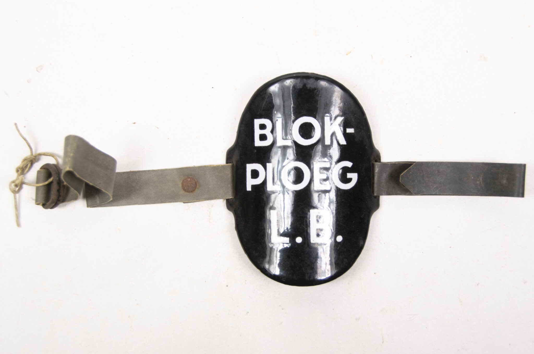 Luchtbeschermingsdienst (LBD) Blok-Ploeg L.B. armshieldLuchtbeschermingsdienst (LBD) Blok-Ploeg L.B. armshieldLuchtbeschermingsdienst (LBD) Blok-Ploeg L.B. armshieldLuchtbeschermingsdienst (LBD) Blok-Ploeg L.B. armshield