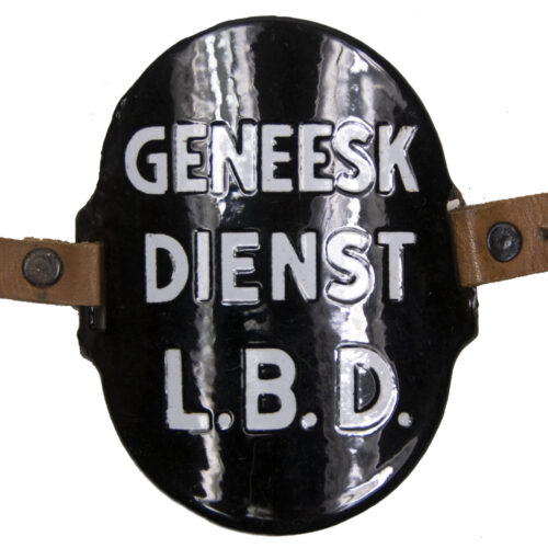 Luchtbeschermingsdienst (LBD) Geneesk-Dienst L.B.D. armshieldLuchtbeschermingsdienst (LBD) Geneesk-Dienst L.B.D. armshieldLuchtbeschermingsdienst (LBD) Geneesk-Dienst L.B.D. armshieldLuchtbeschermingsdienst (LBD) Geneesk-Dienst L.B.D. armshield