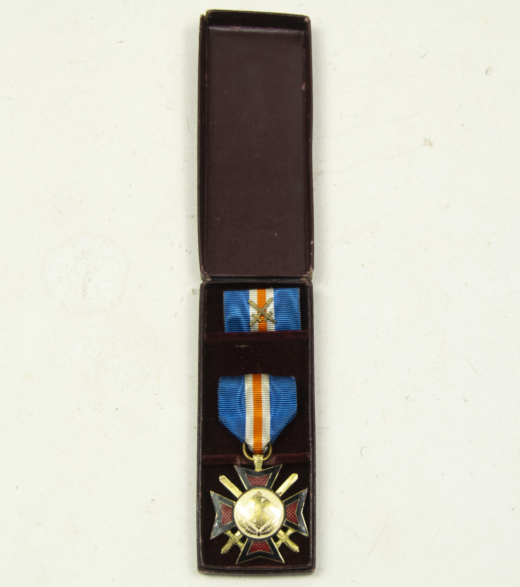 NSB OostlandkruisMussertkruis with swords + ribbon + case