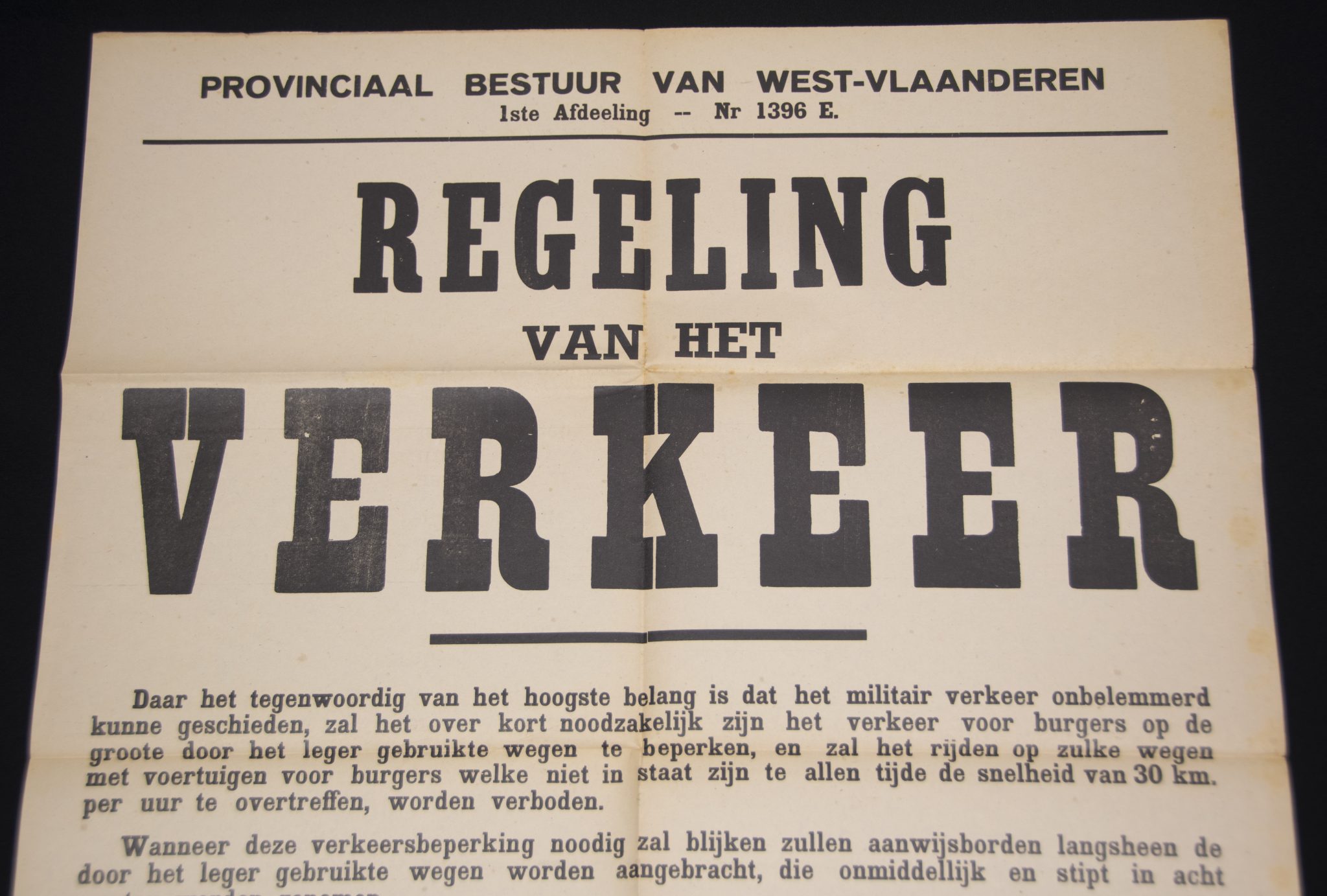 (Poster) Brugge Ridder P. van Outryve d’Ydewall – Flemish West-Vlaanderen Regeling van het Verkeer poster (1945) (Poster) Brugge Ridder P. van Outryve d'Ydewall - Flemish West-Vlaanderen Regeling van het Verkeer poster (1944)