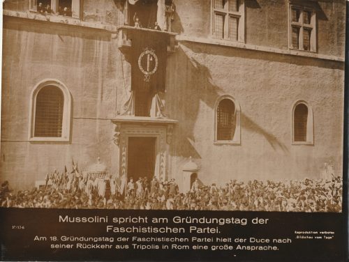 (Pressphoto) Mussolini spricht a, gründungstag der Faschistischen Partei (24x18cm)